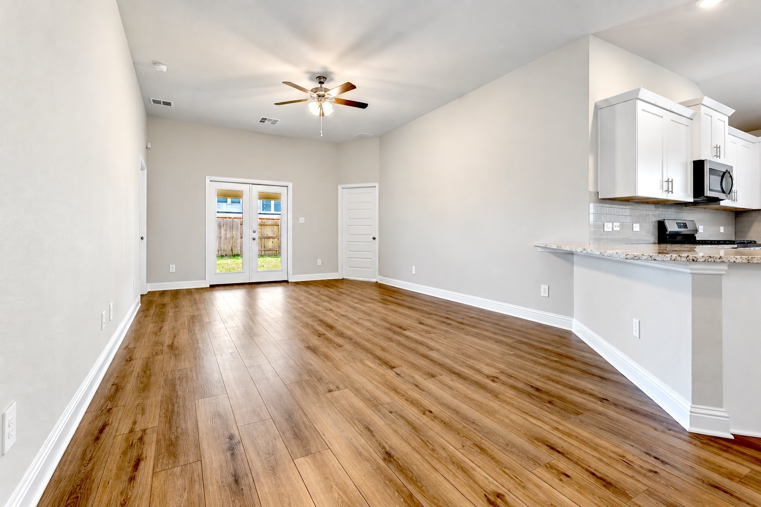 2218 Seneca Lake Drive, Texas City, TX 77568