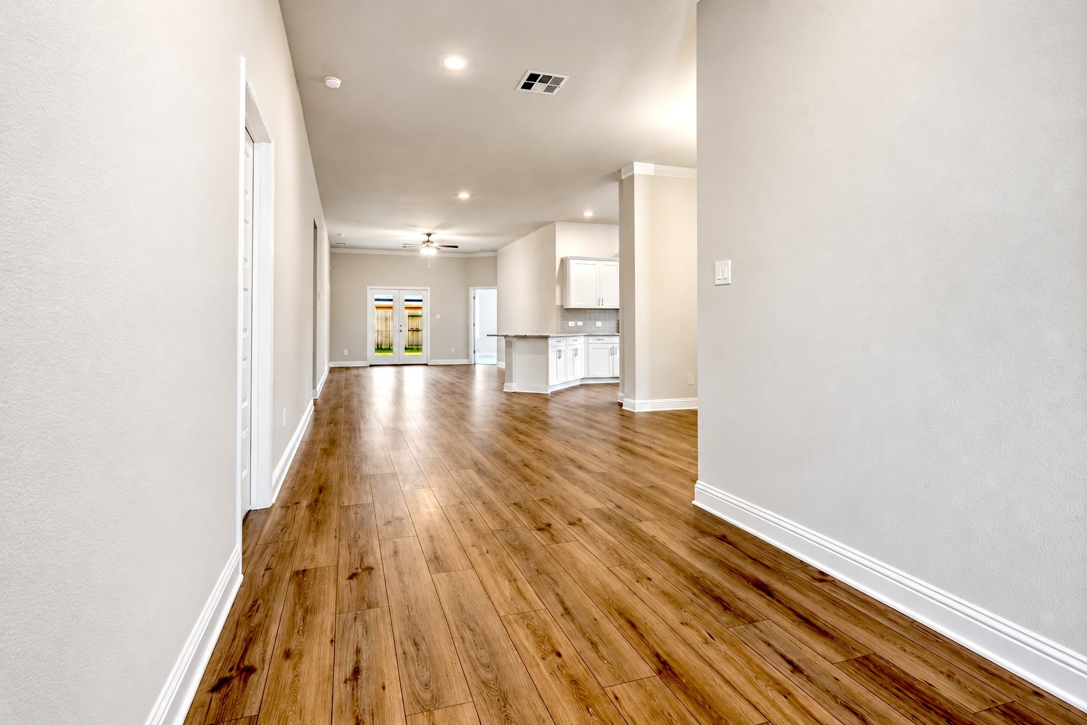 2218 Seneca Lake Drive, Texas City, TX 77568