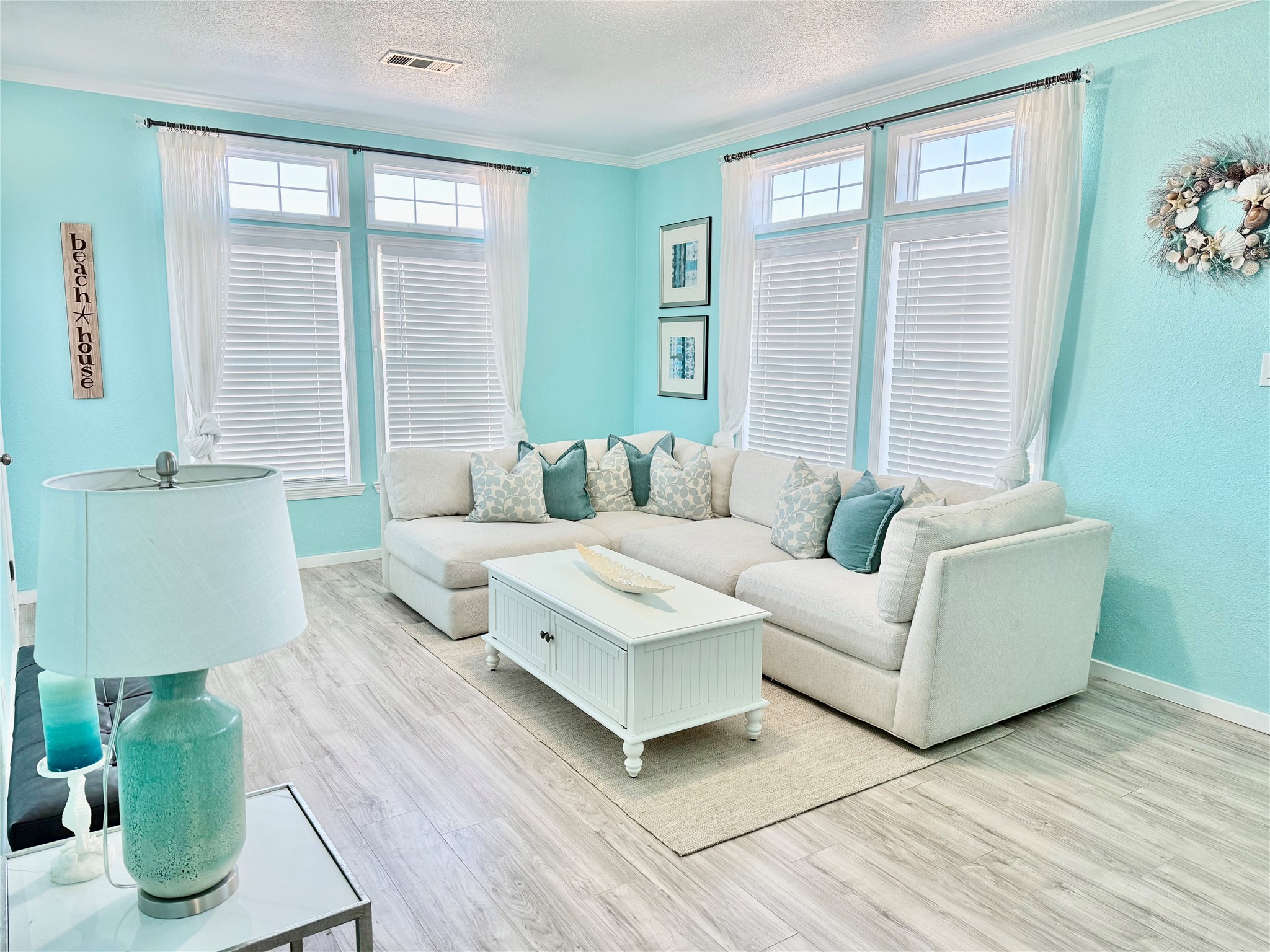 981 Nassau Drive, Crystal Beach, TX 77650