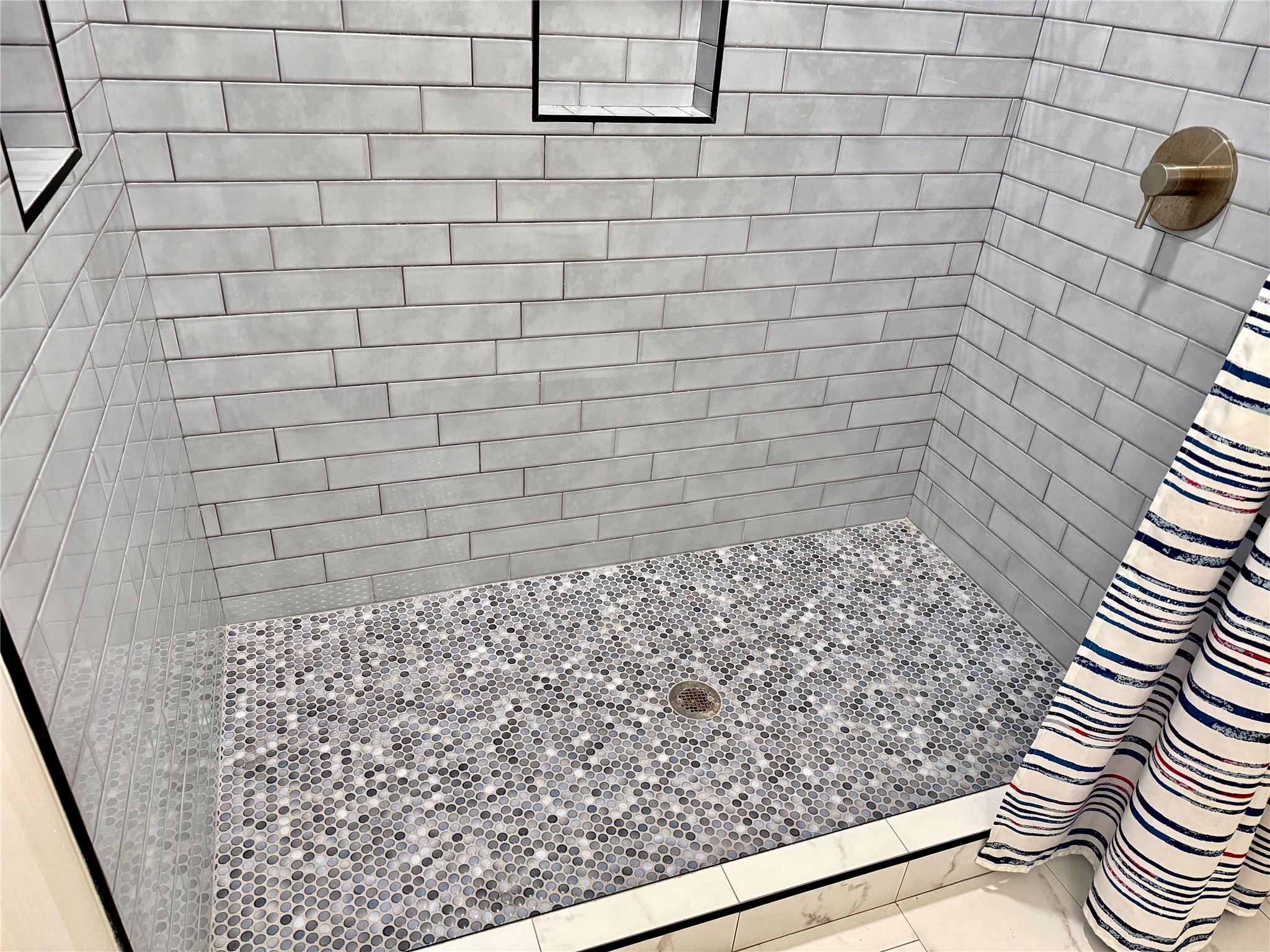 Guest standing up shower