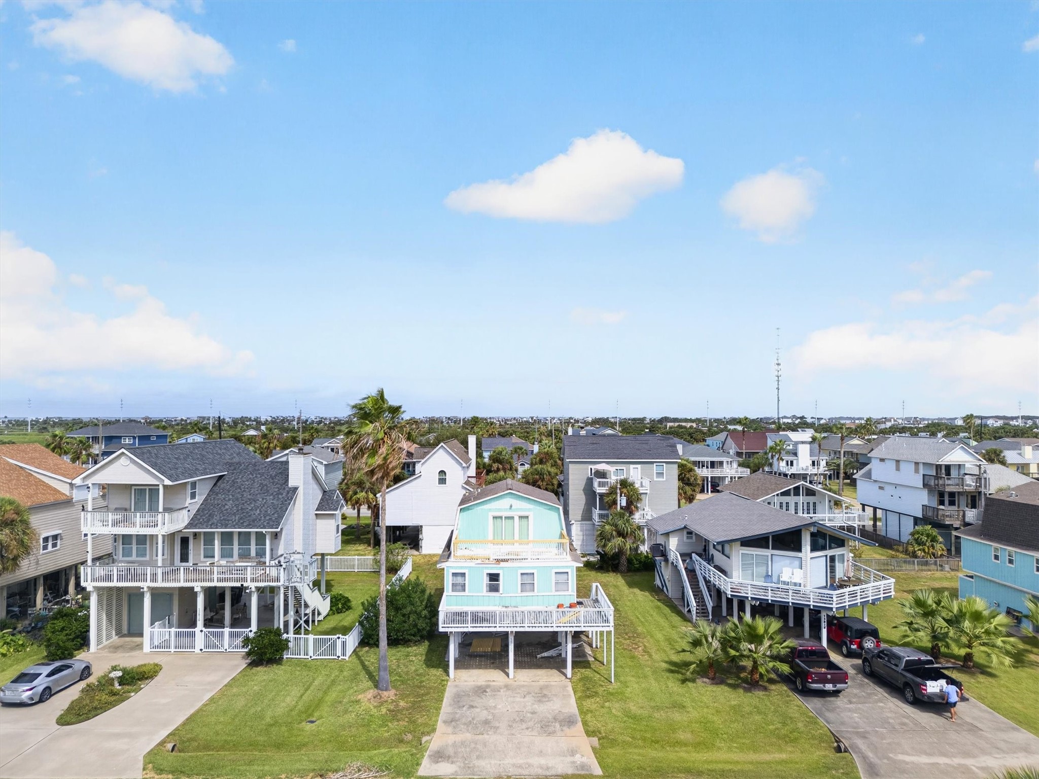 13822 San Domingo Drive, Galveston, TX 77554
