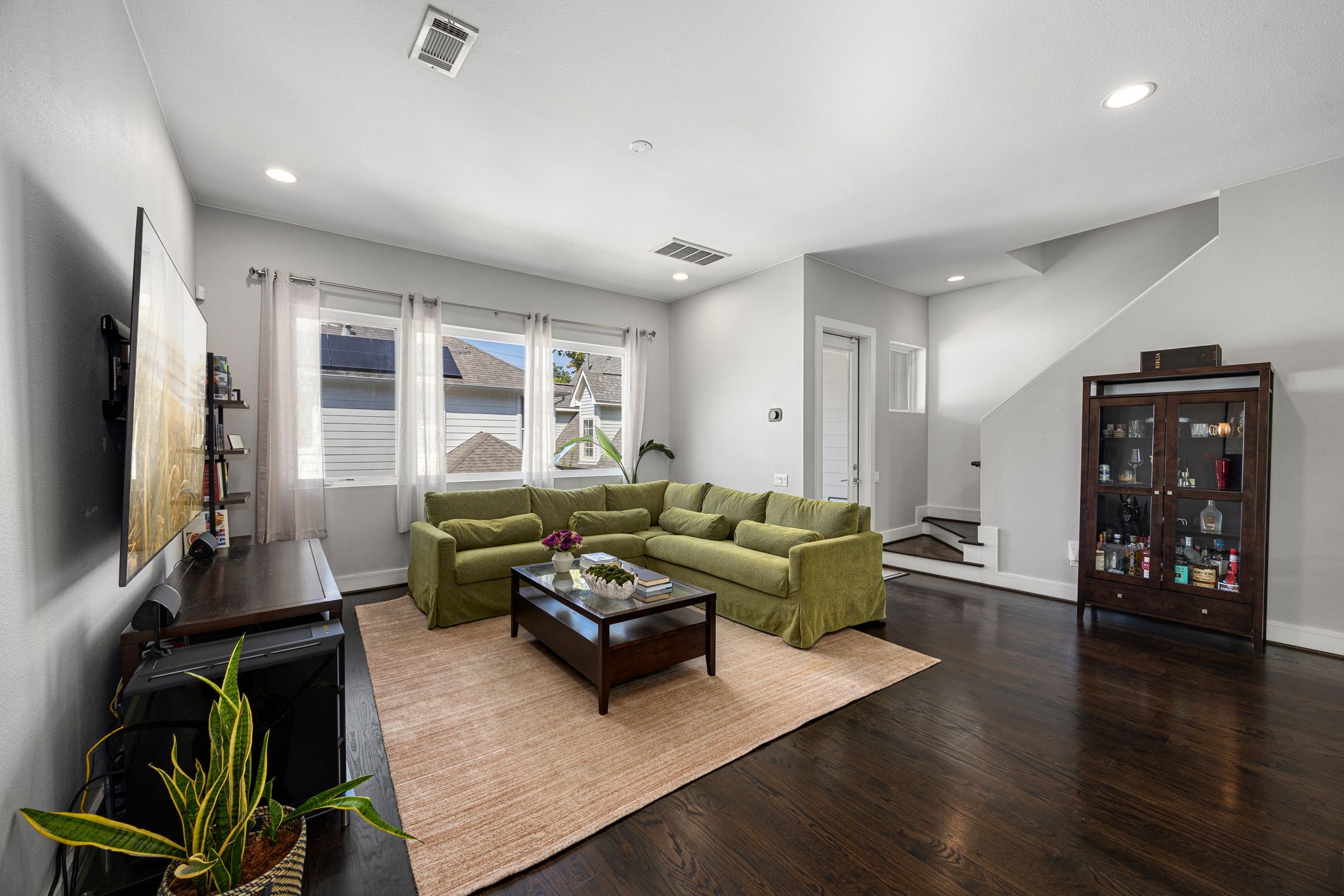 Spacious Living Room