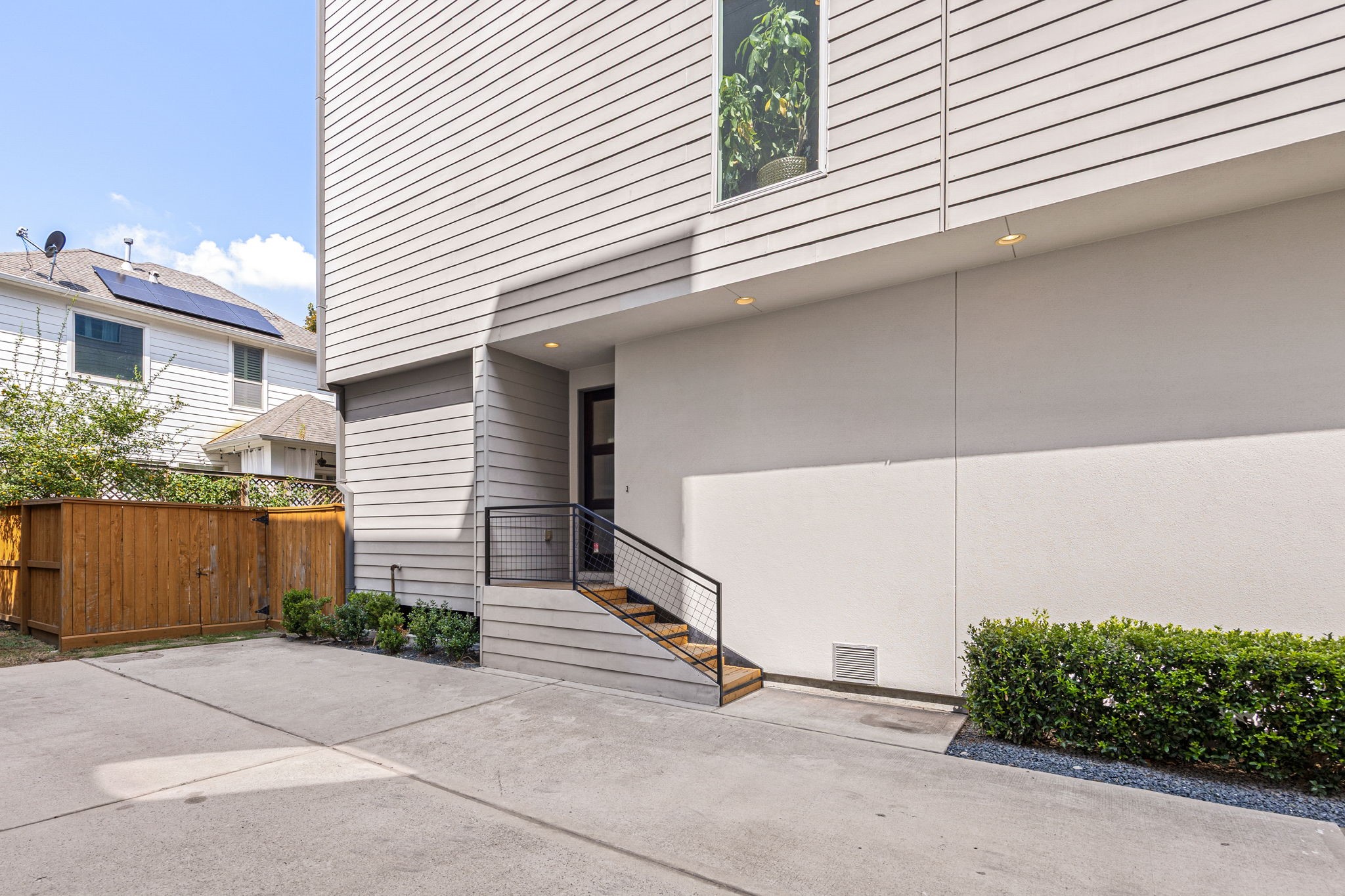 1232 W 24th Street, #H, Houston, TX 77008