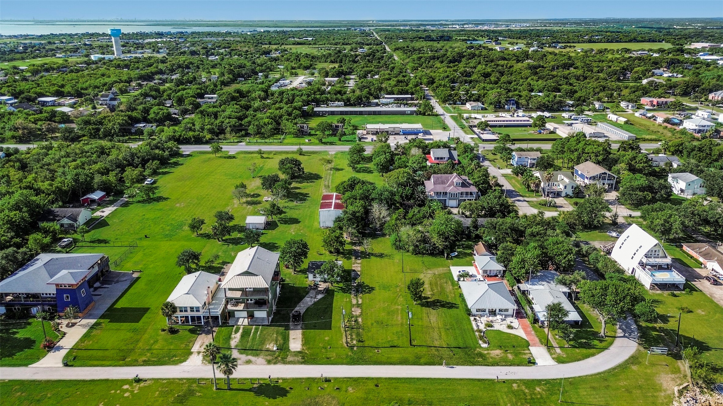 2480 E East Bayshore Drive, San Leon, TX 77539