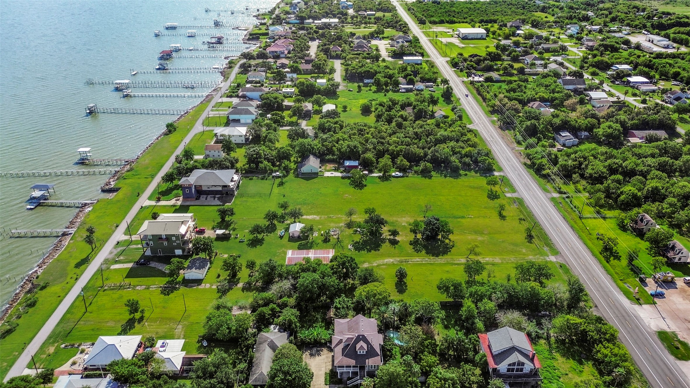 2480 E East Bayshore Drive, San Leon, TX 77539