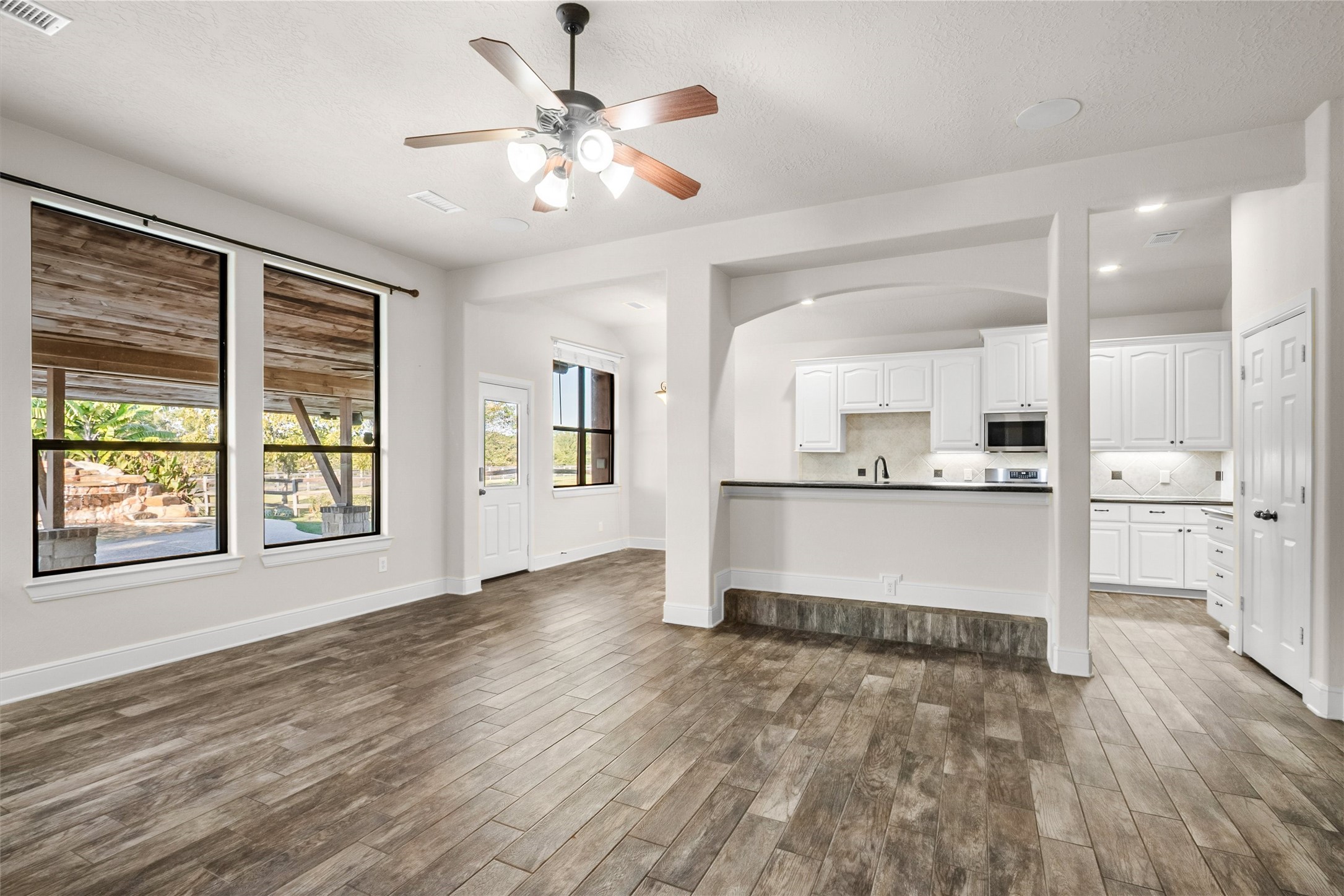 22078 Stone Creek Lane, Montgomery, TX 77316