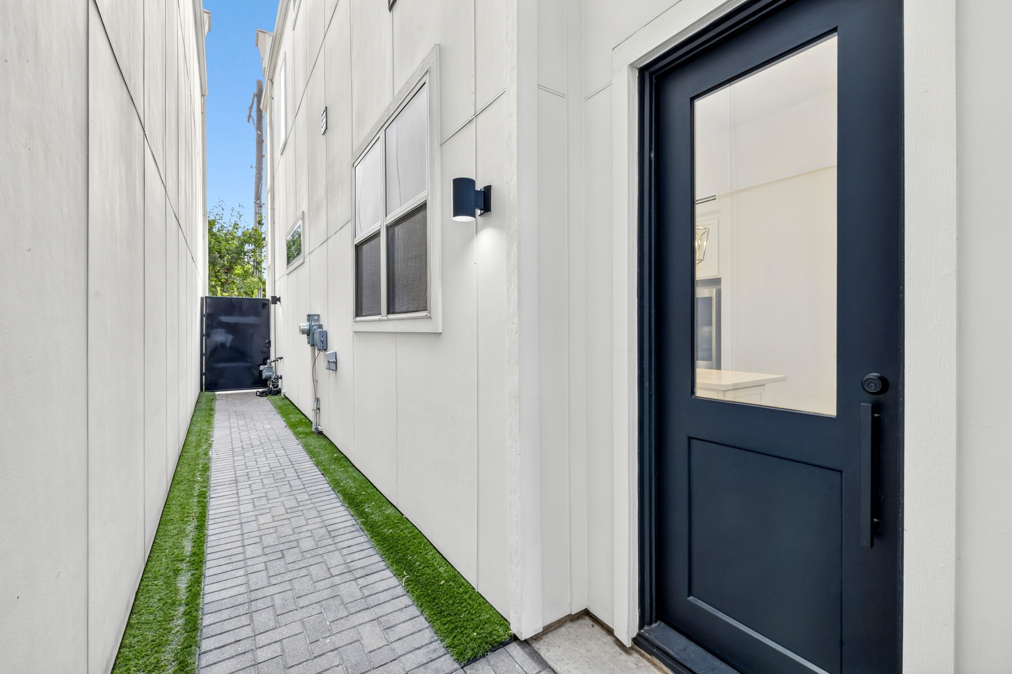 Privacy gate