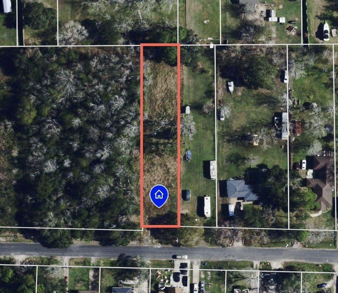 102 S Willow Street, Texas City, TX 77591