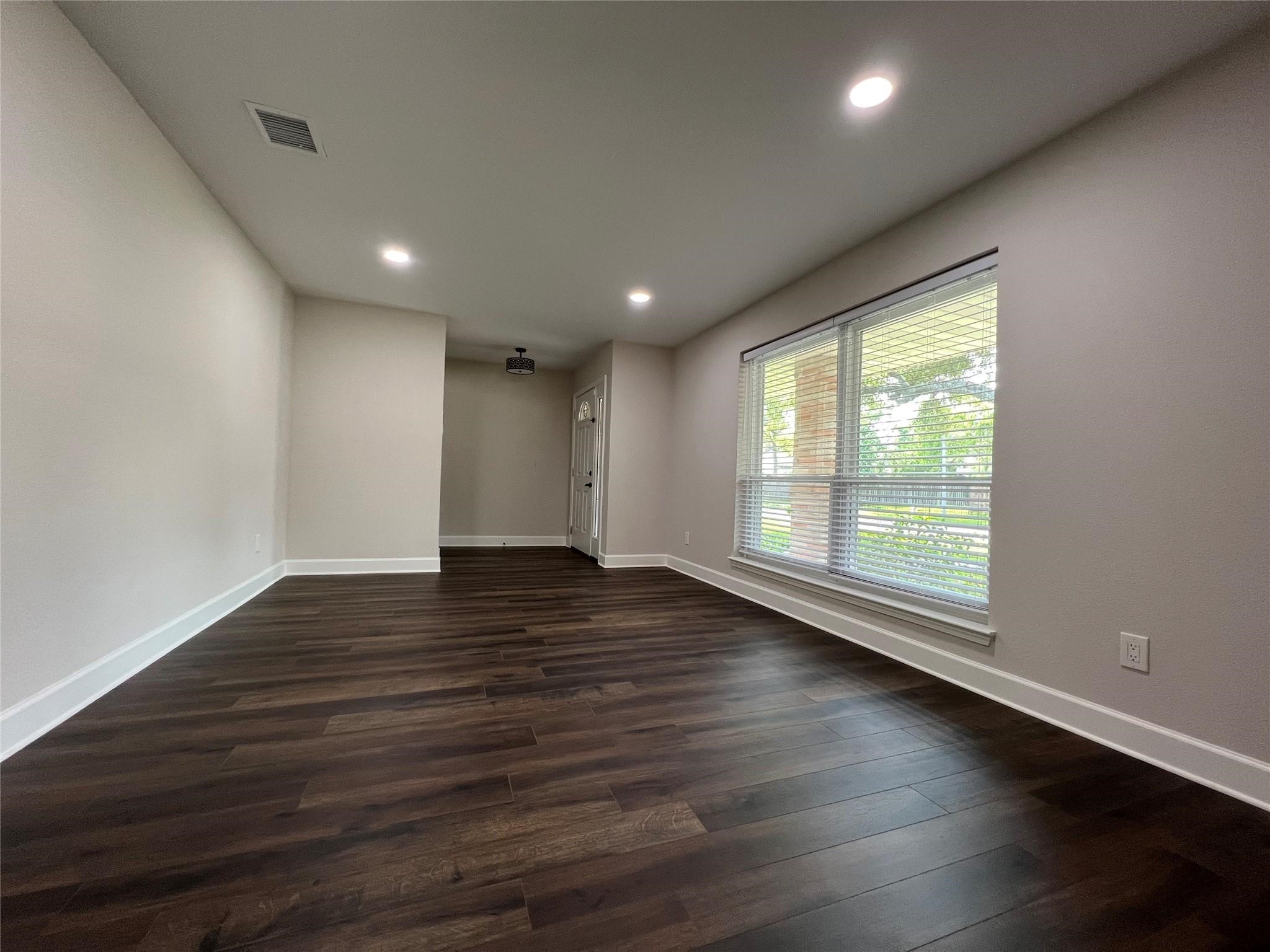 10903 Albury Drive, Houston, TX 77096 10903 Albury Drive, Houston, TX 77096