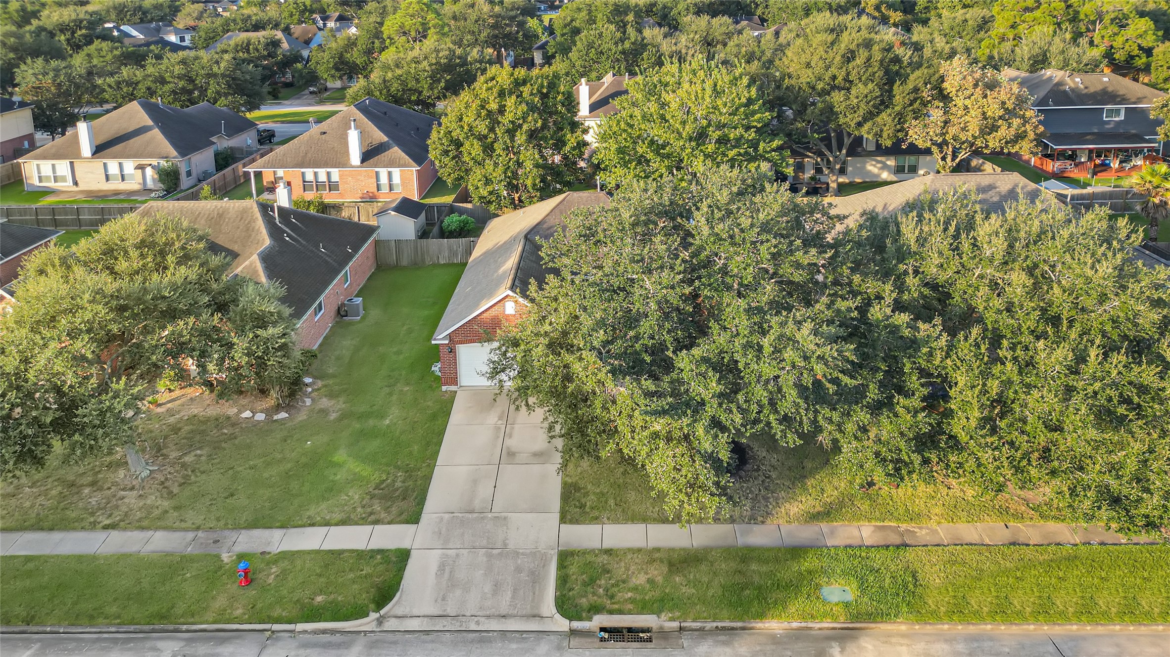 804 Cherry Blossom Drive, League City, TX 77573
