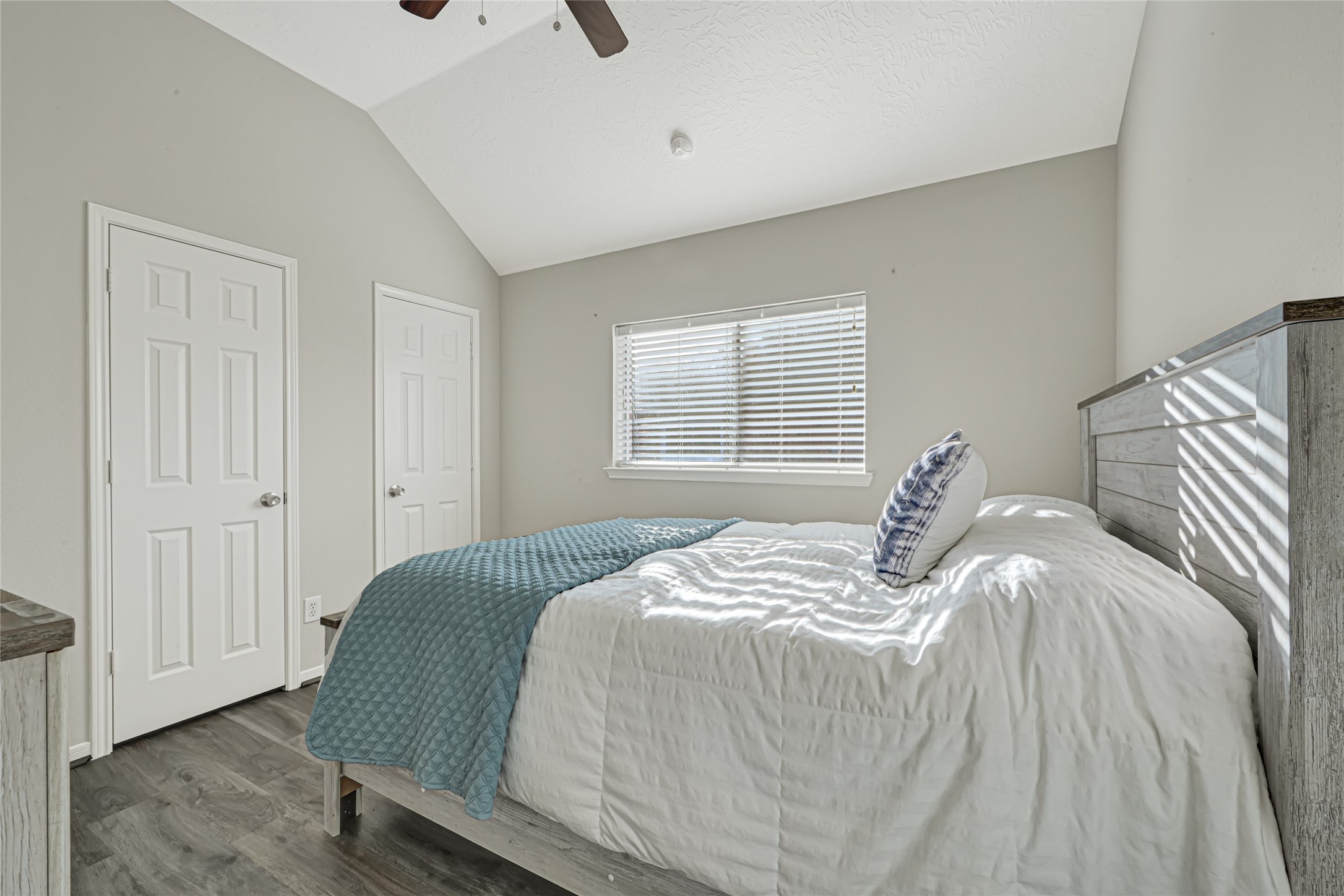 secondary bedroom