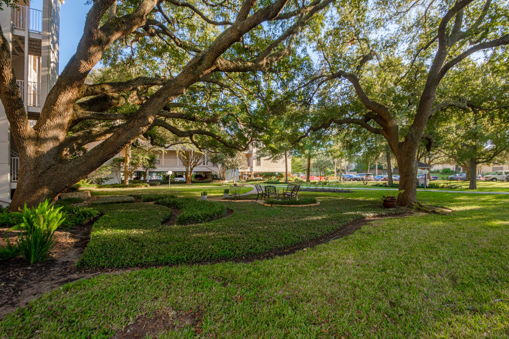 401 Lakeside Lane, #303, Houston, TX 77058