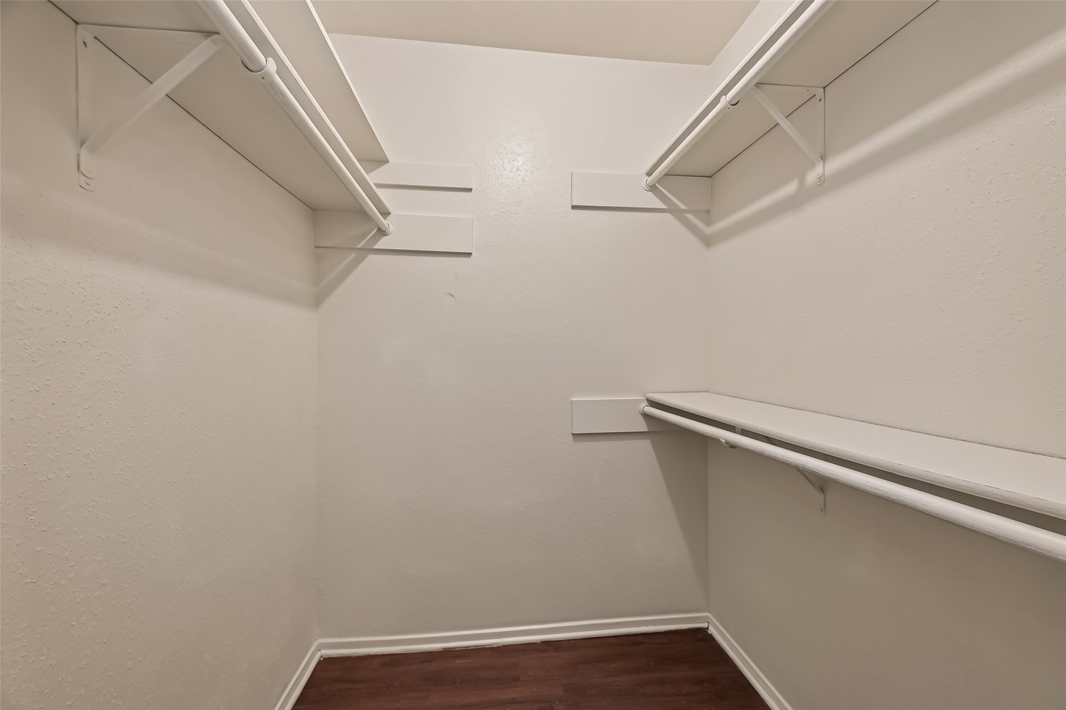 2714 S Brompton Drive, Pearland, TX 77584