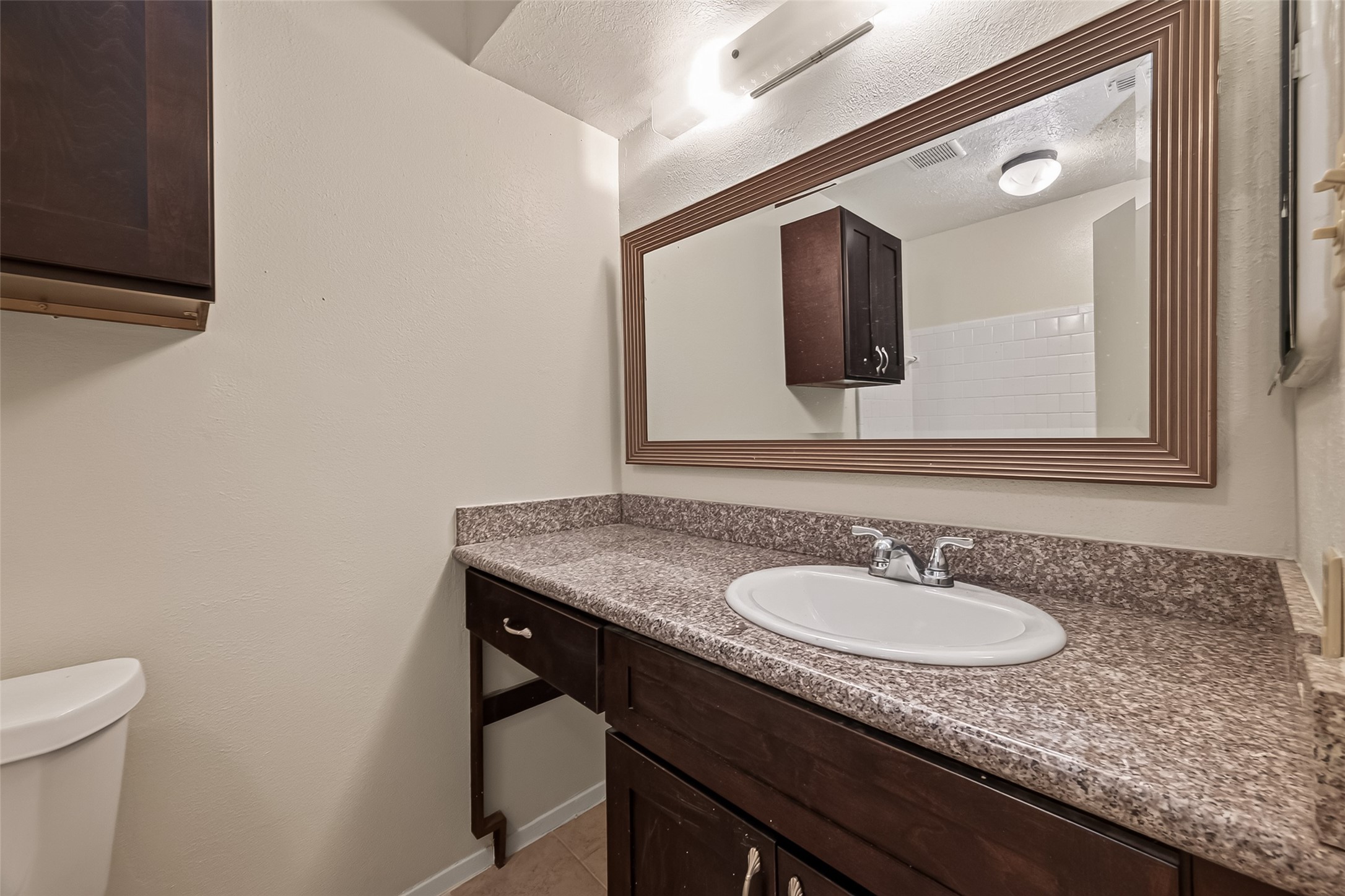 2714 S Brompton Drive, Pearland, TX 77584