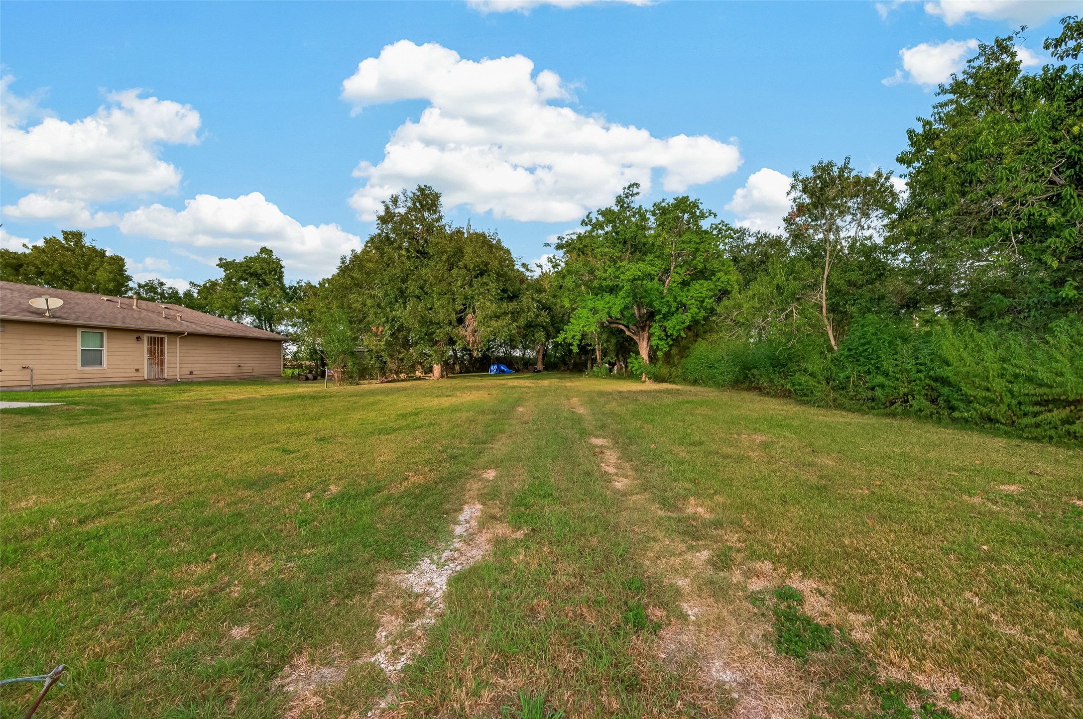 410 Bates Street, Texas City, TX 77591