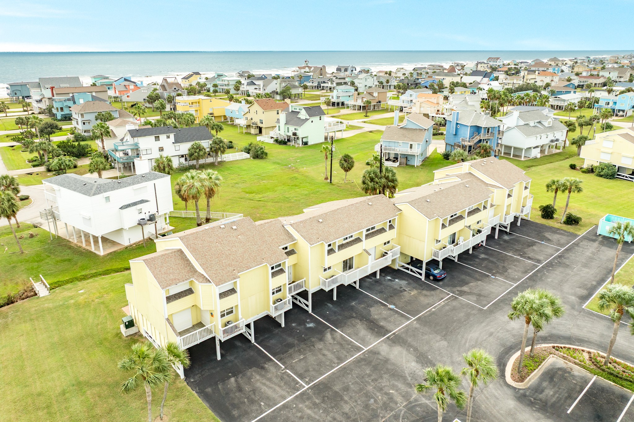 806 Calico Jack Cove, Galveston, TX 77554