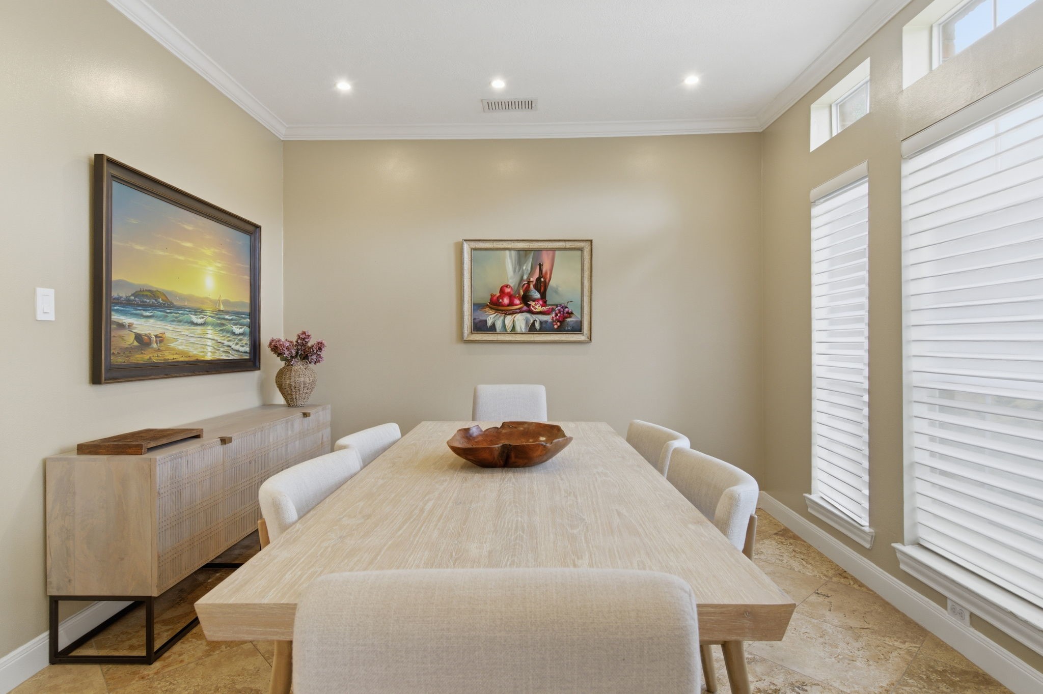 Spacious dining room- ideal for family gatherings and making memories with loved ones.