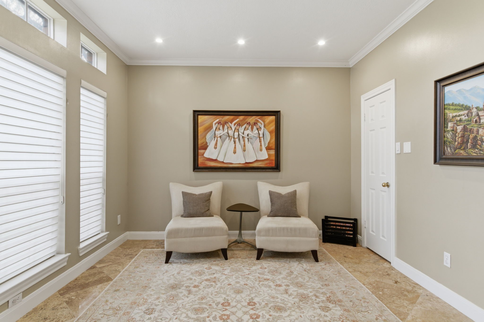 Versatile room that can be used as a den or playroom! This room features customizable dimmable lighting