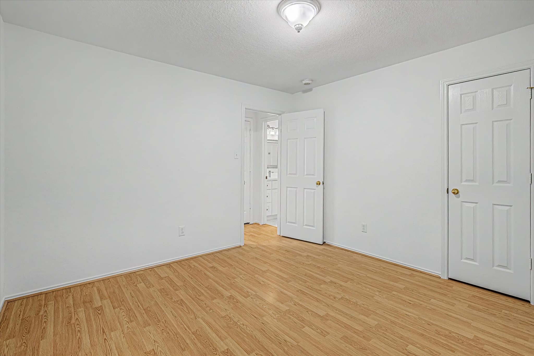 222 Glenridge Forest, Houston, TX 77094