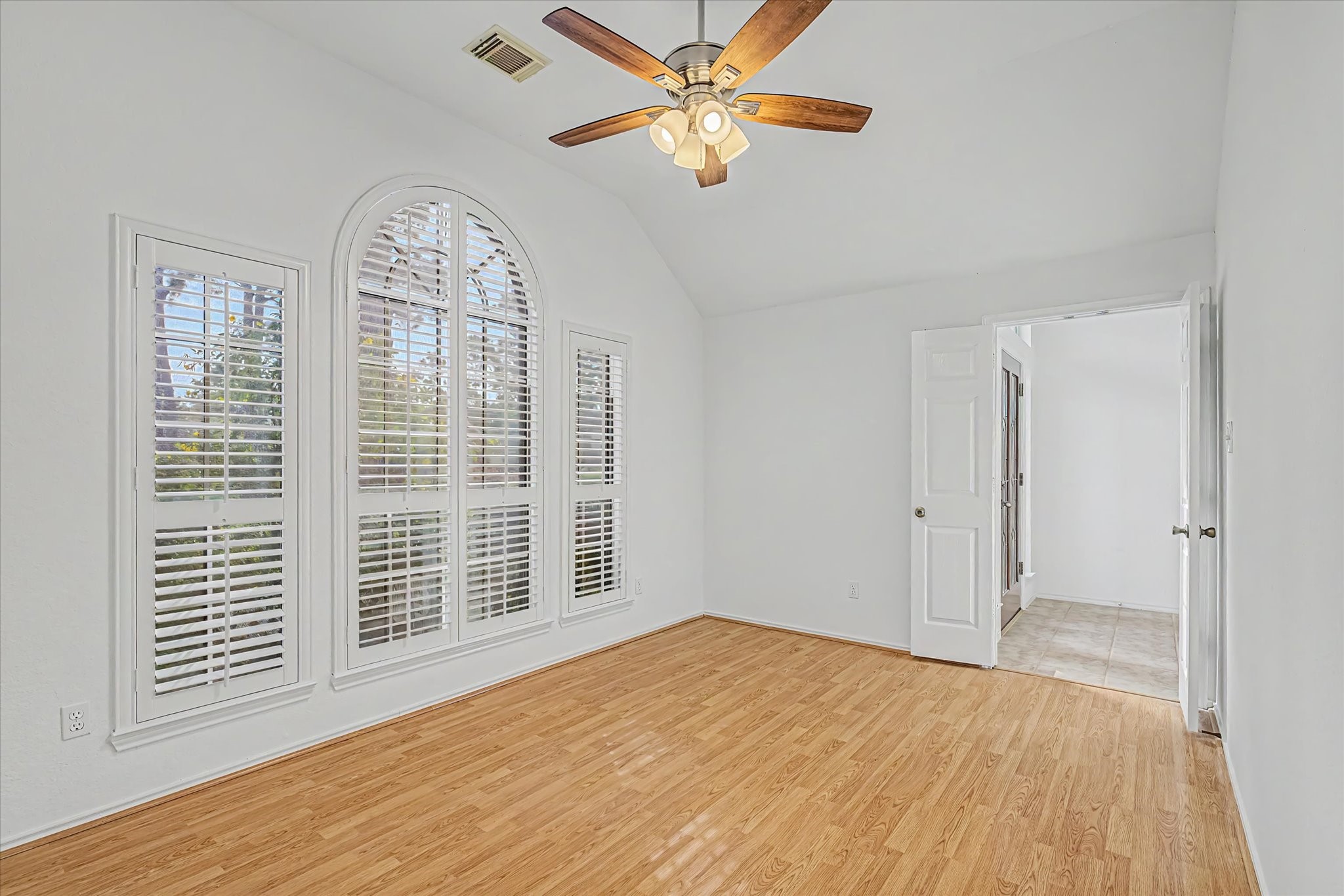 222 Glenridge Forest, Houston, TX 77094