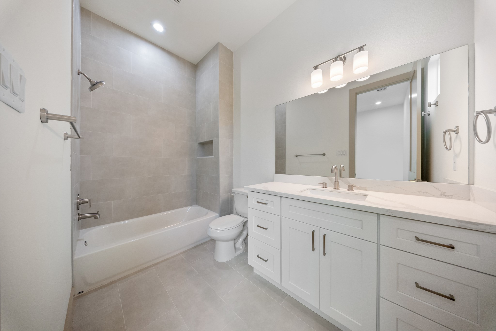 1124 Weiss Street, Houston, TX 77009