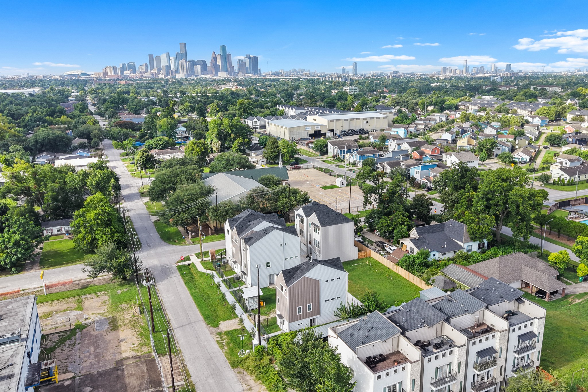 1124 Weiss Street, Houston, TX 77009