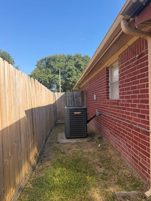 7235 Seton Lake Drive, Houston, TX 77086