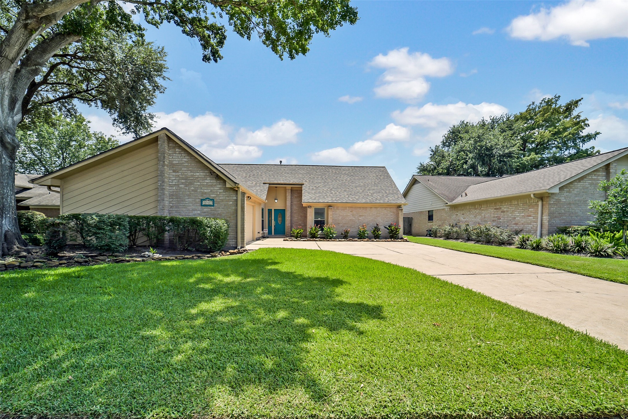 Charming 3 bedroom, 2 bath home located in the Energy Corridor! Charming 3 bedroom, 2 bath home located in the Energy Corridor!