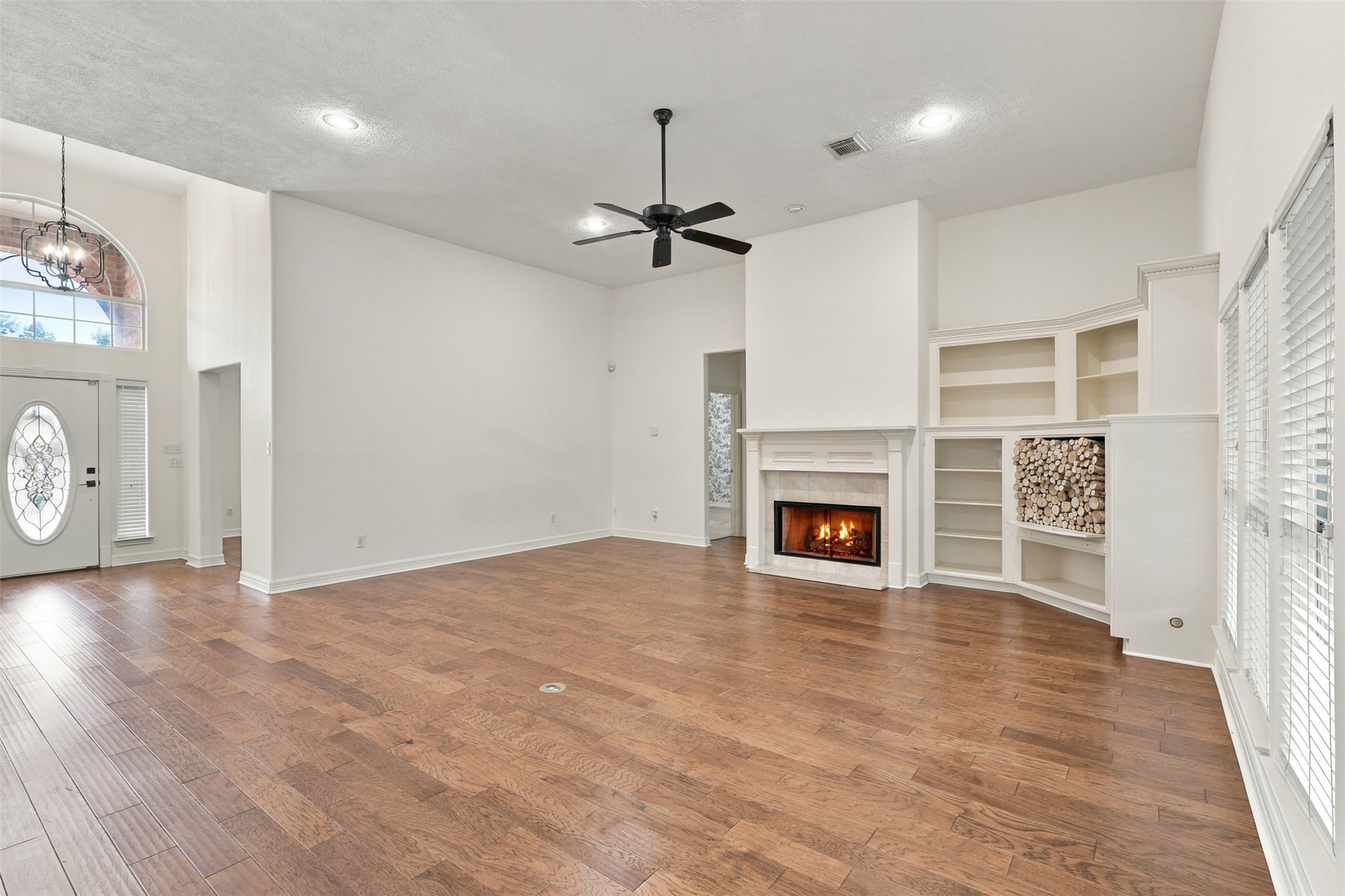705 Fairway Oaks, Conroe, TX 77302
