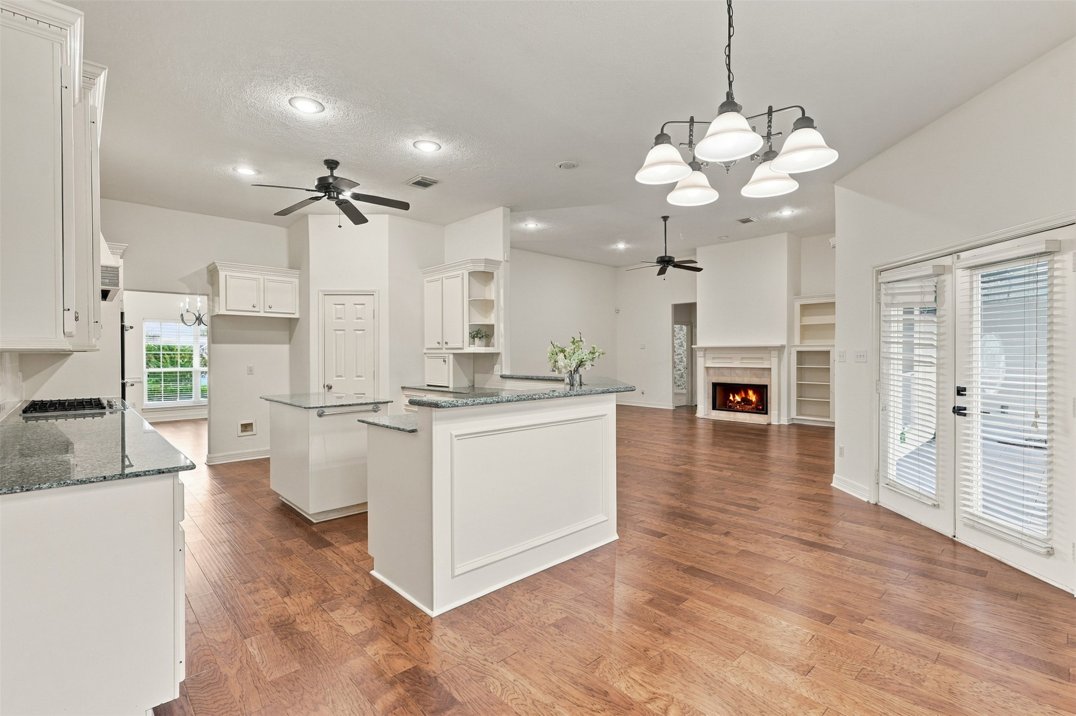 705 Fairway Oaks, Conroe, TX 77302