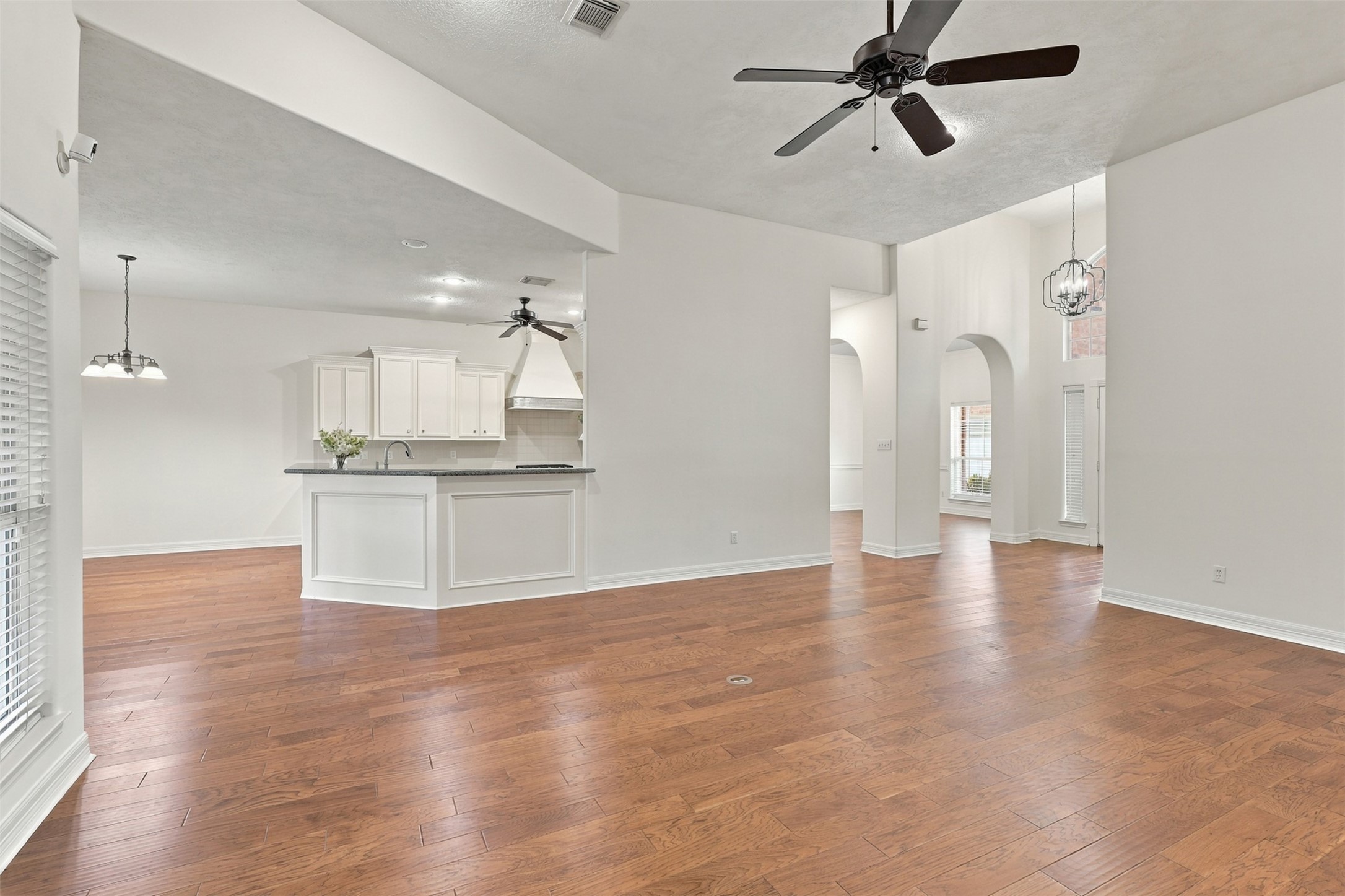 705 Fairway Oaks, Conroe, TX 77302