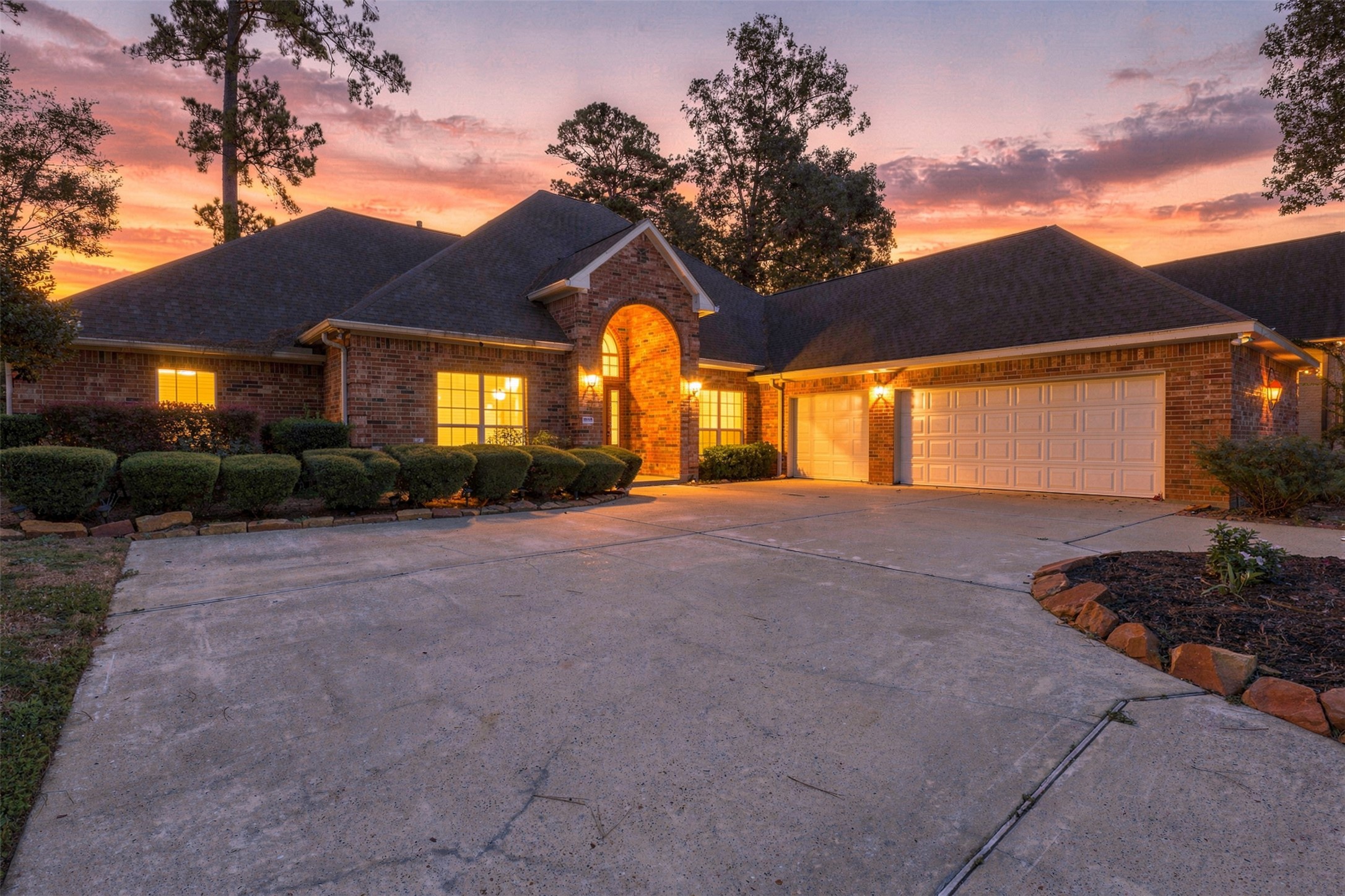 705 Fairway Oaks, Conroe, TX 77302 705 Fairway Oaks, Conroe, TX 77302