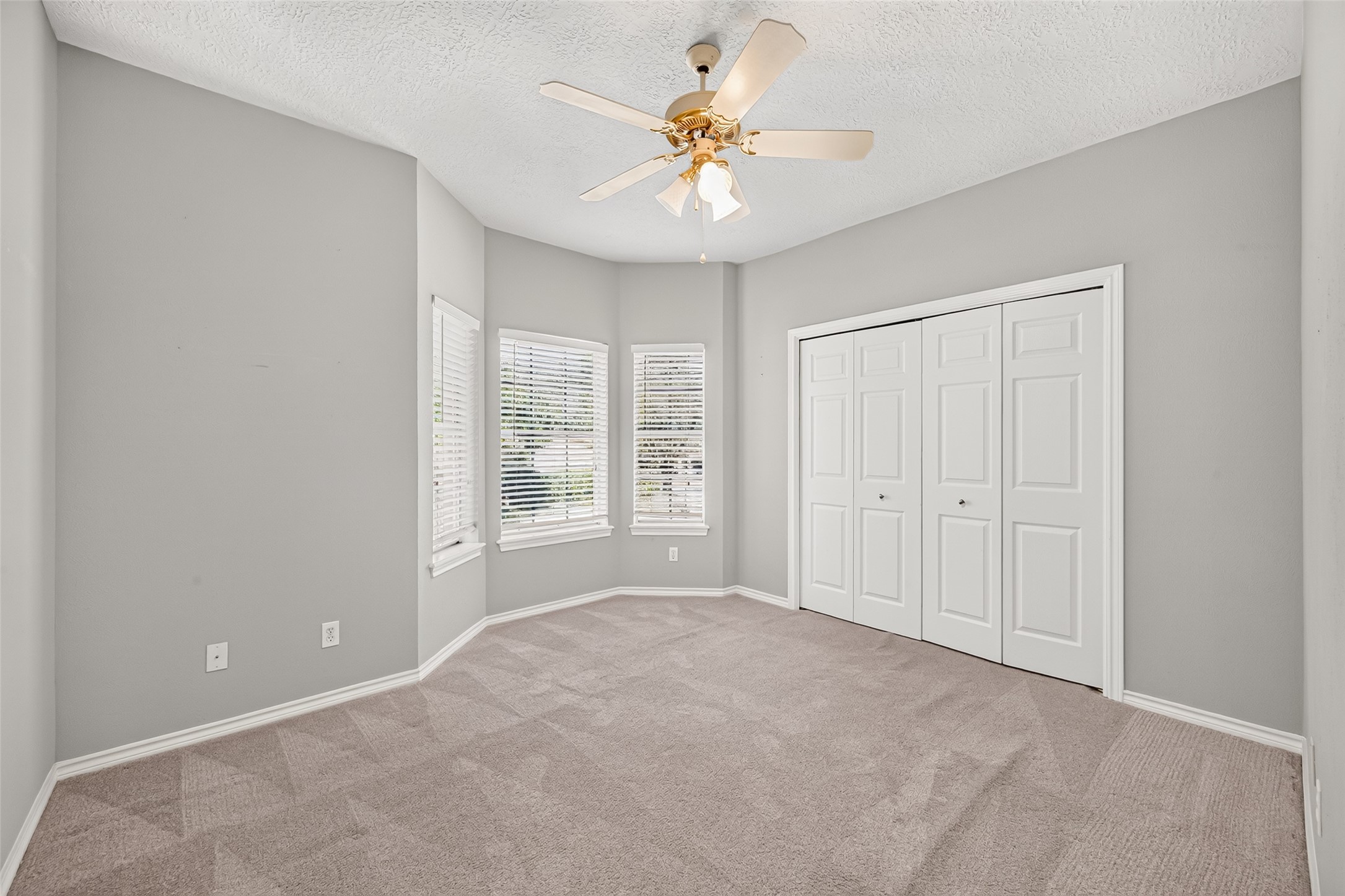 Secondary bedroom