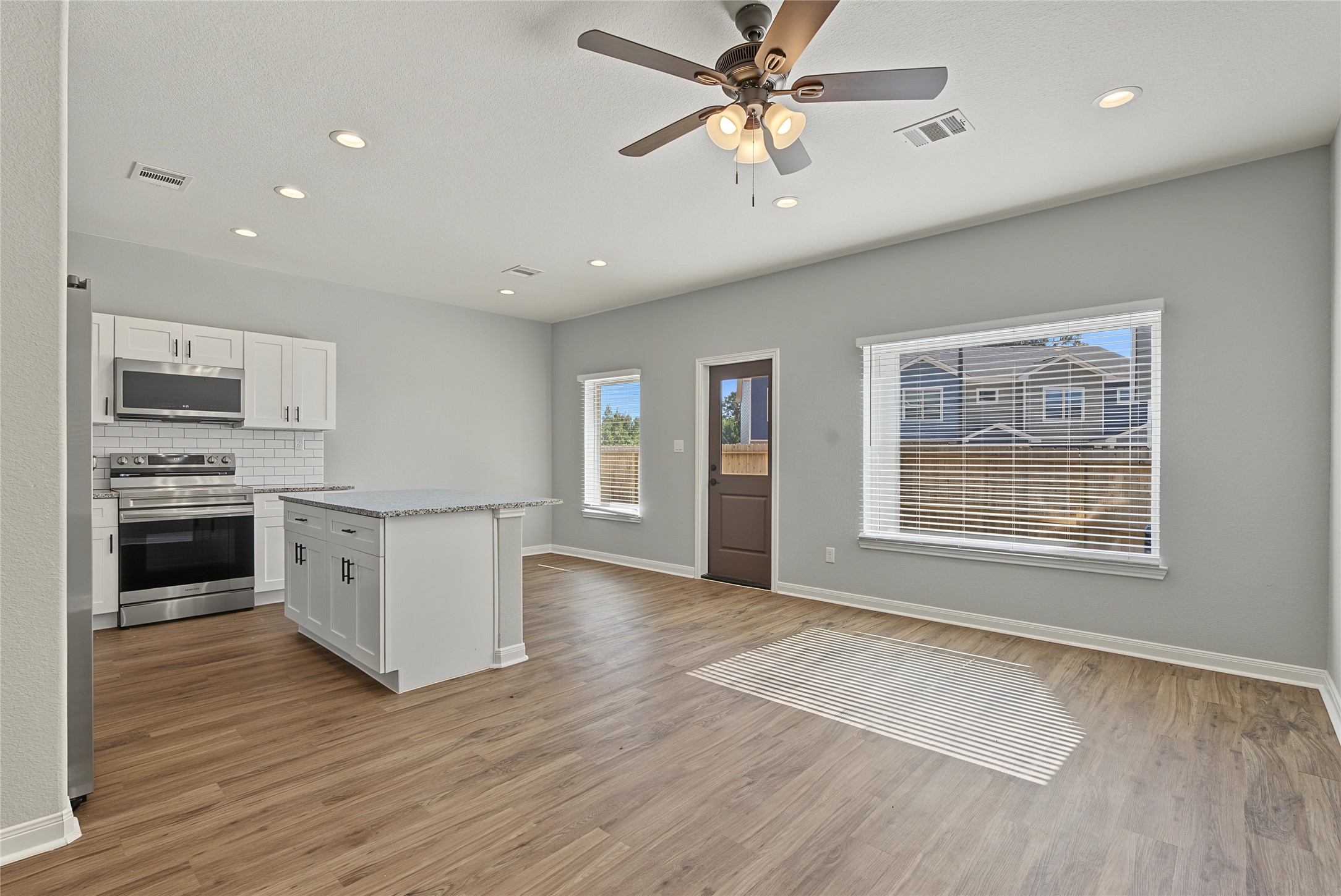 14010 Longstreet Rd W, Building 6, #6A-C, Willis, TX 77318