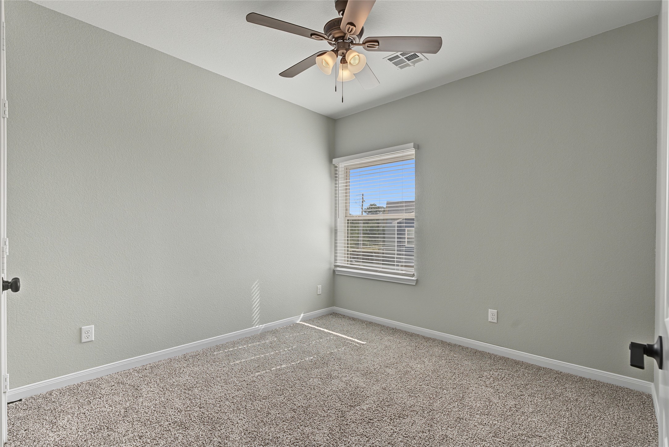 14010 Longstreet Rd W, Building 6, #6A-C, Willis, TX 77318