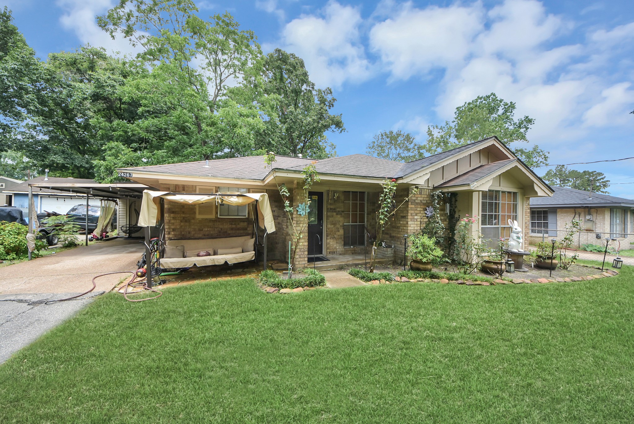 24267 W Oak Drive, Porter, TX 77365 24267 W Oak Drive, Porter, TX 77365