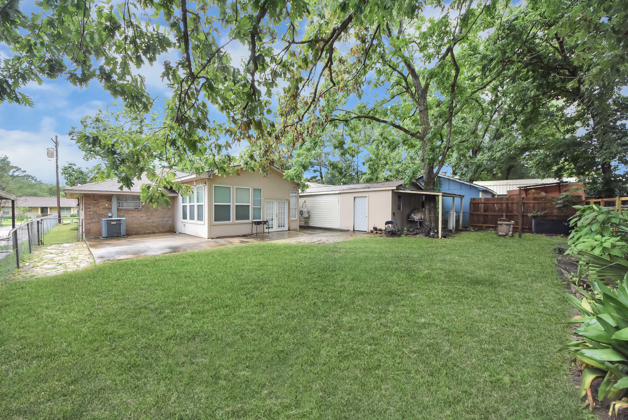 24267 W Oak Drive, Porter, TX 77365