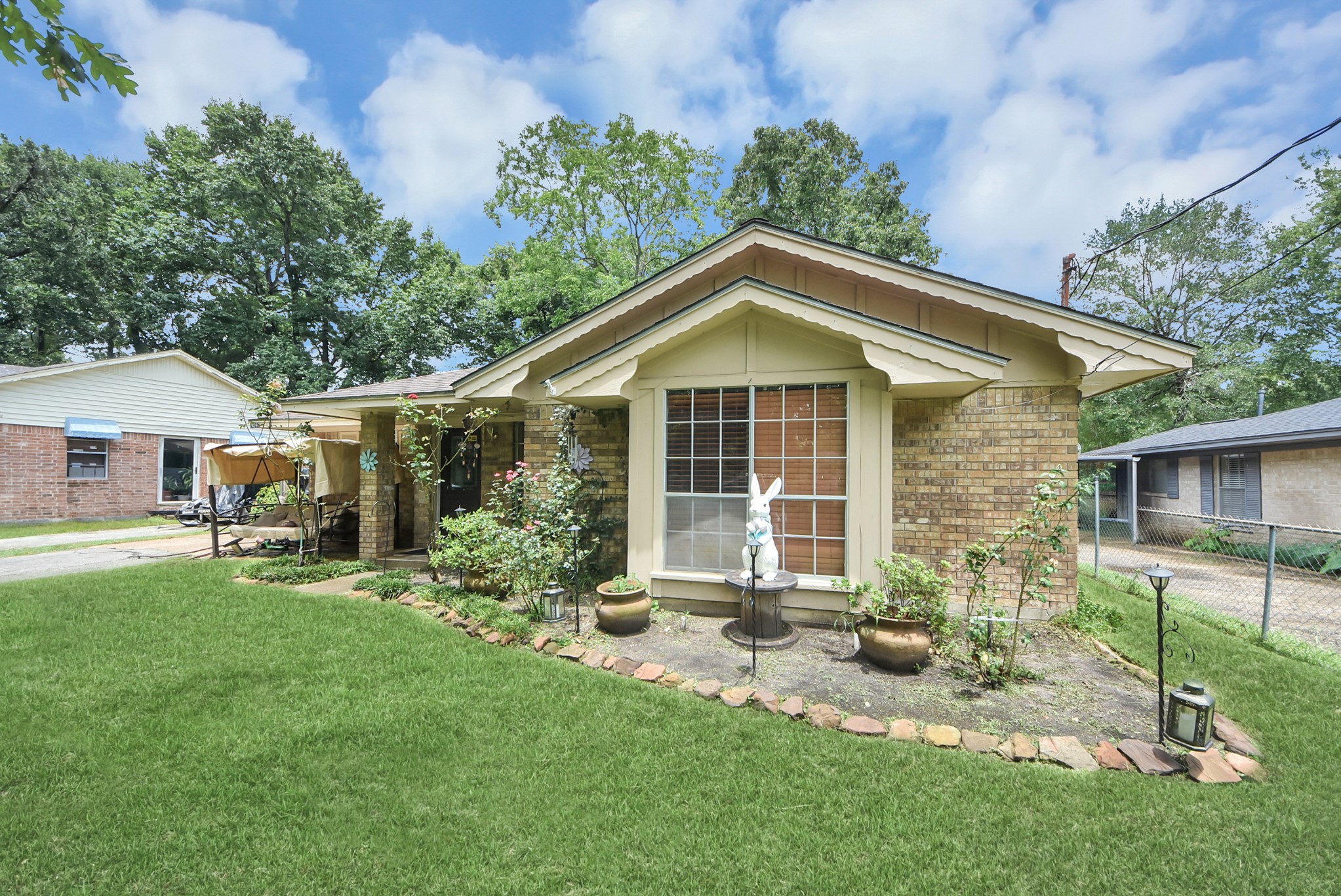 24267 W Oak Drive, Porter, TX 77365