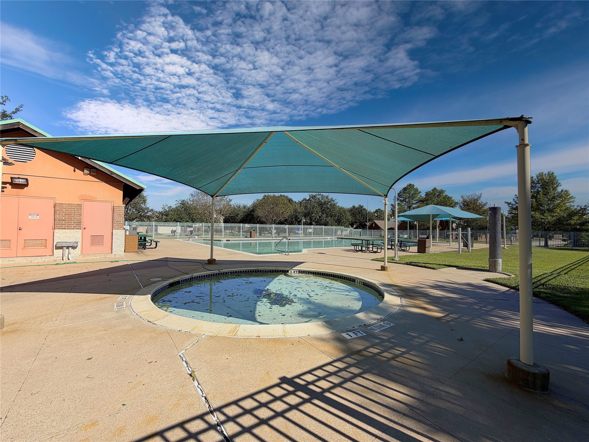 Community pool
