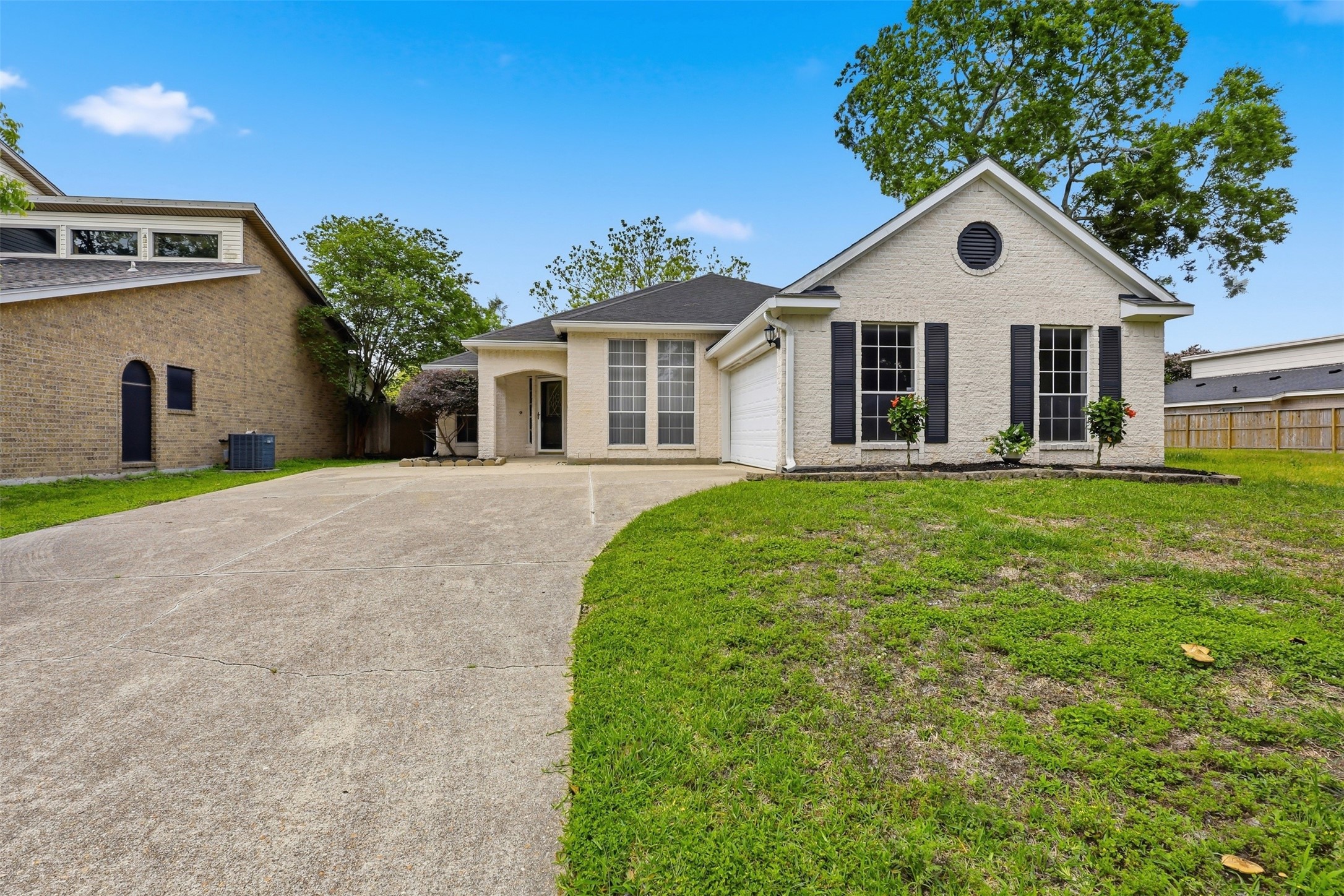 Move-in ready and full of potential! Move-in ready and full of potential!