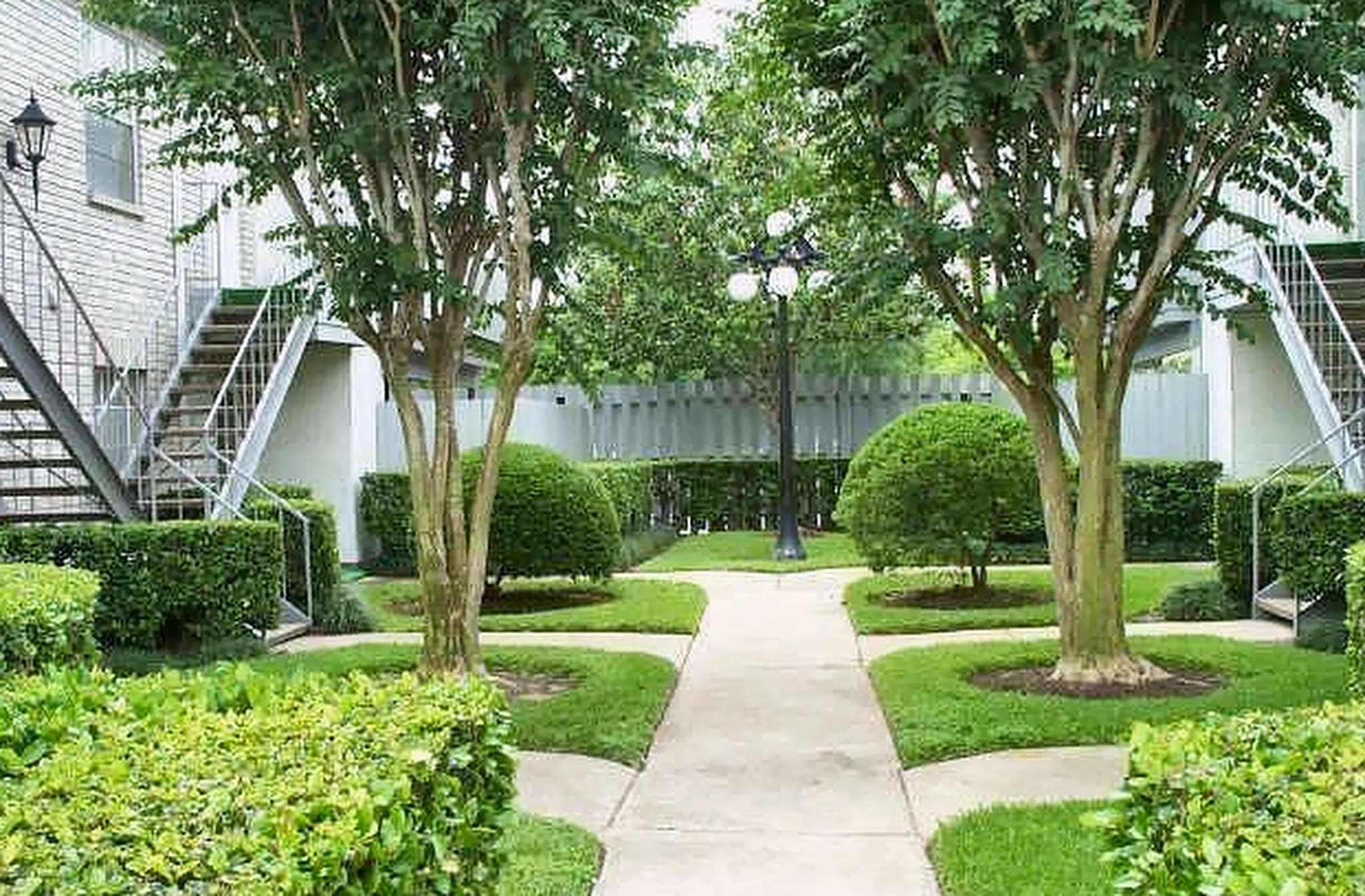 8787 Brae Acres Road, #605, Houston, TX 77074