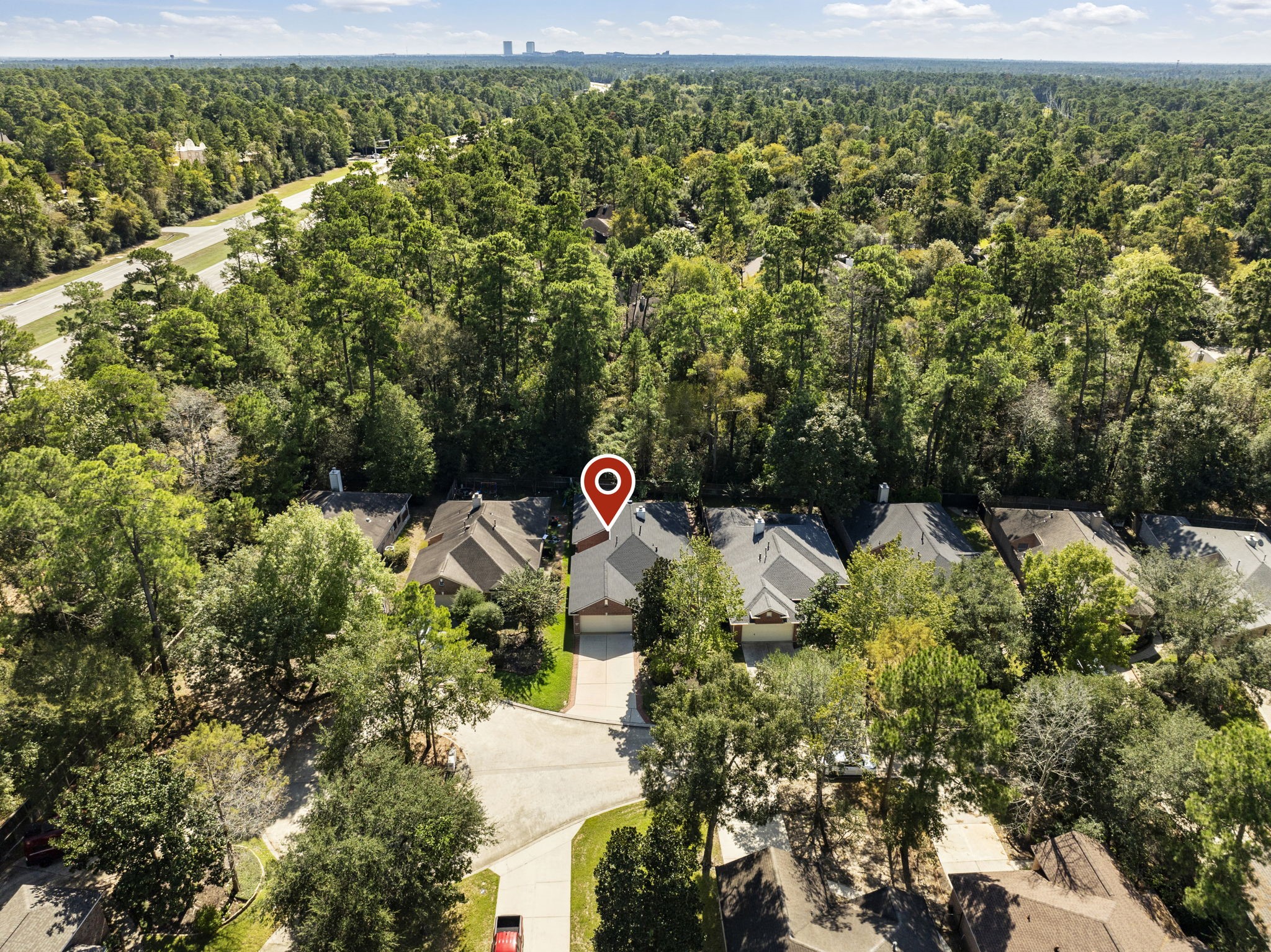 11 Hermit Thrush Place, The Woodlands, TX 77382