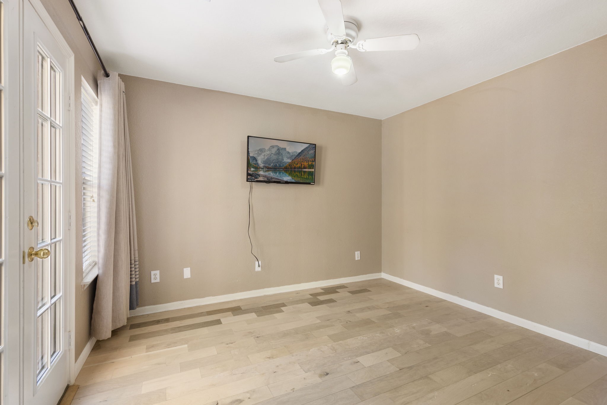 11 Hermit Thrush Place, The Woodlands, TX 77382
