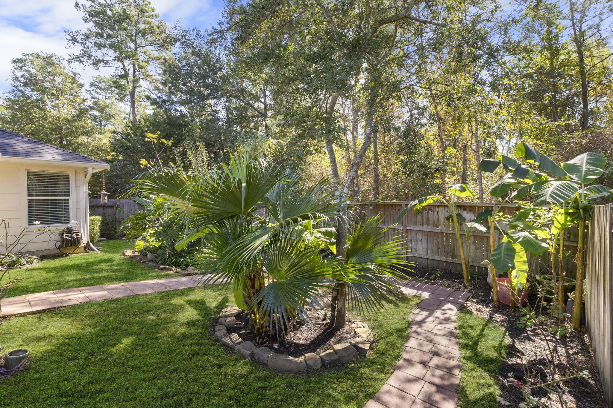 11 Hermit Thrush Place, The Woodlands, TX 77382