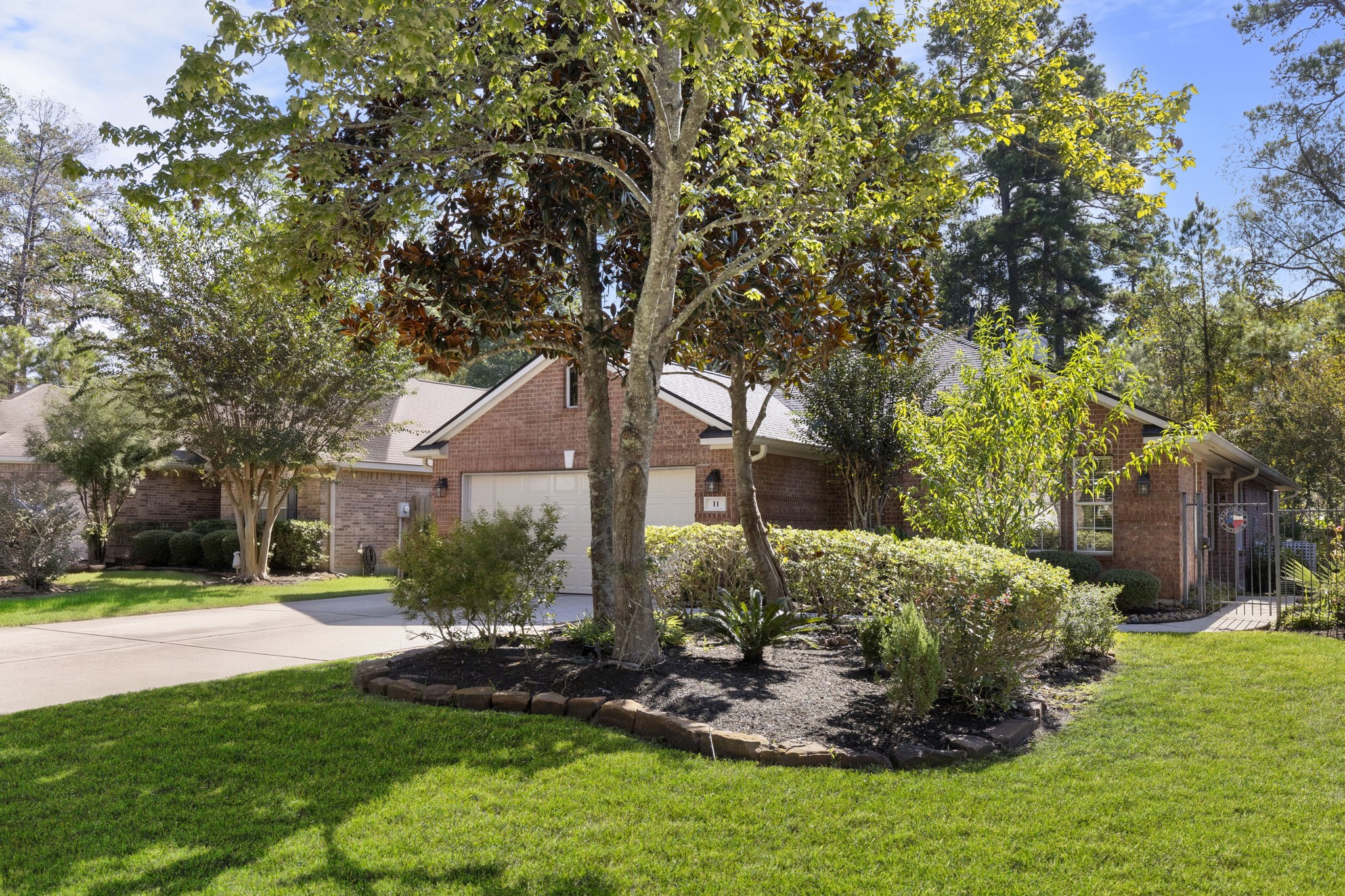 11 Hermit Thrush Place, The Woodlands, TX 77382