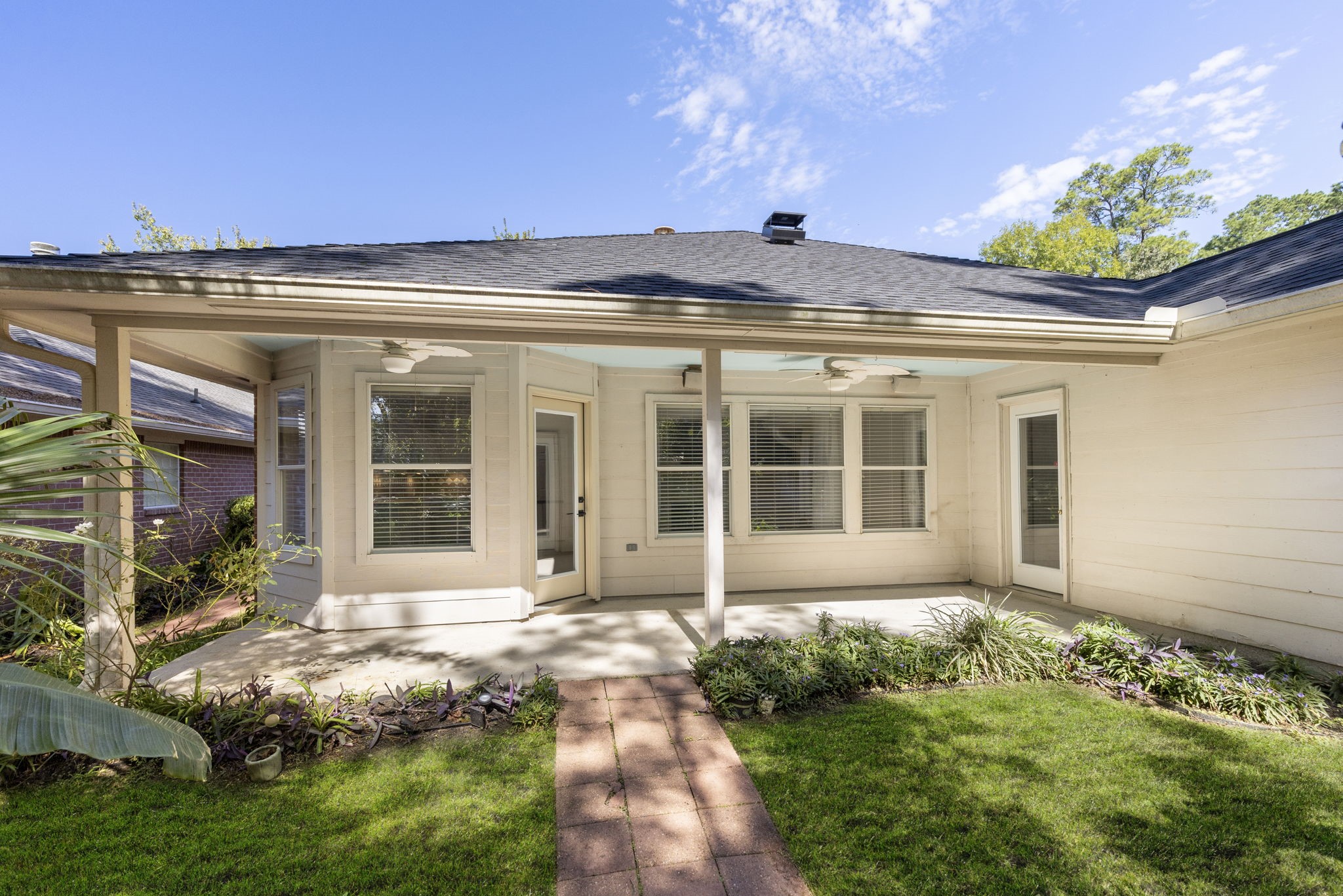 11 Hermit Thrush Place, The Woodlands, TX 77382