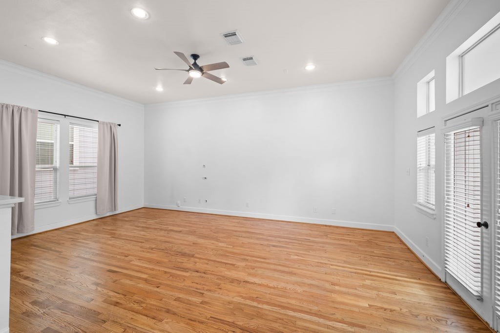 Living room-2nd. floor