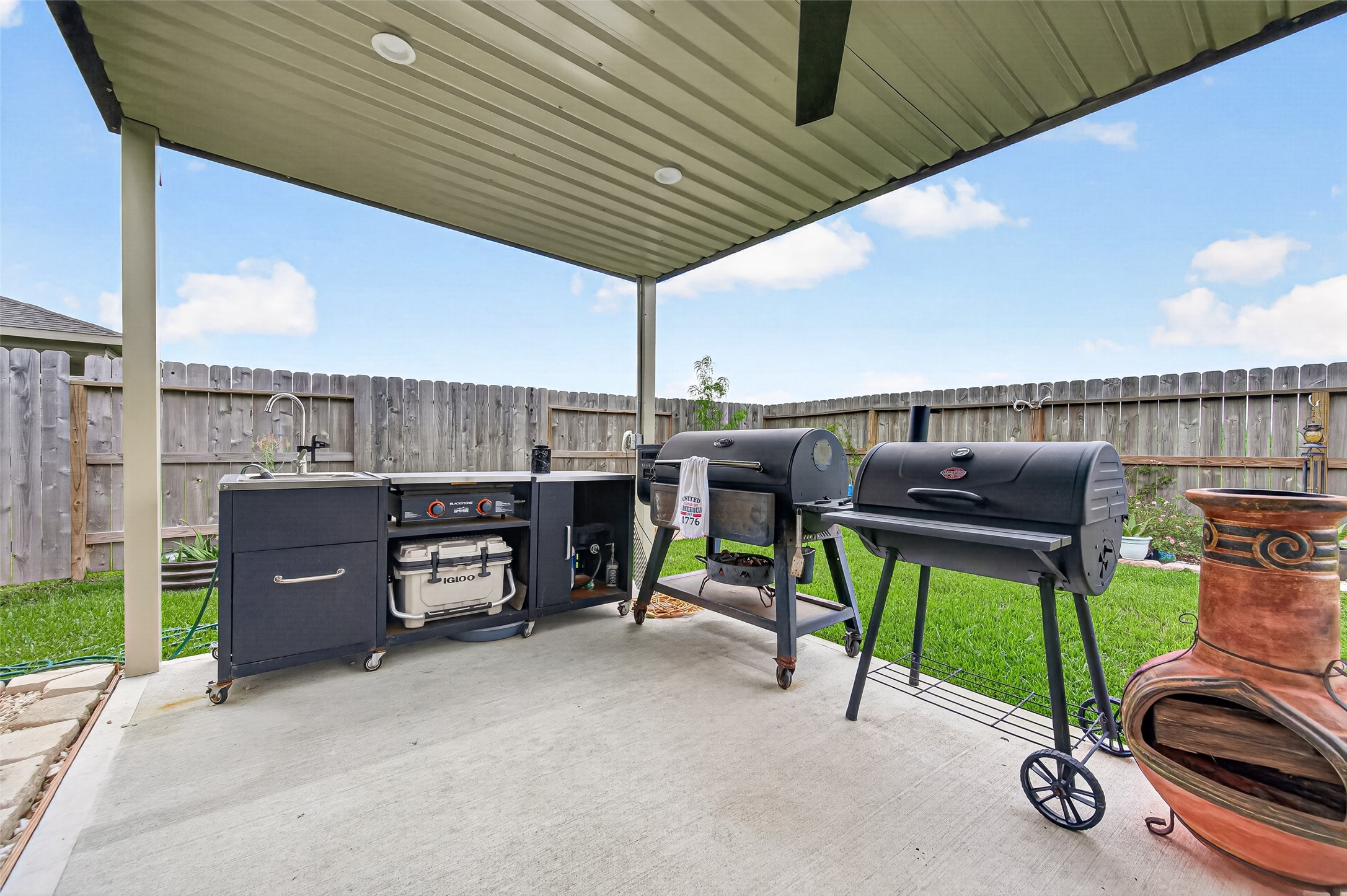 10626 Deussen Lane, Texas City, TX 77591