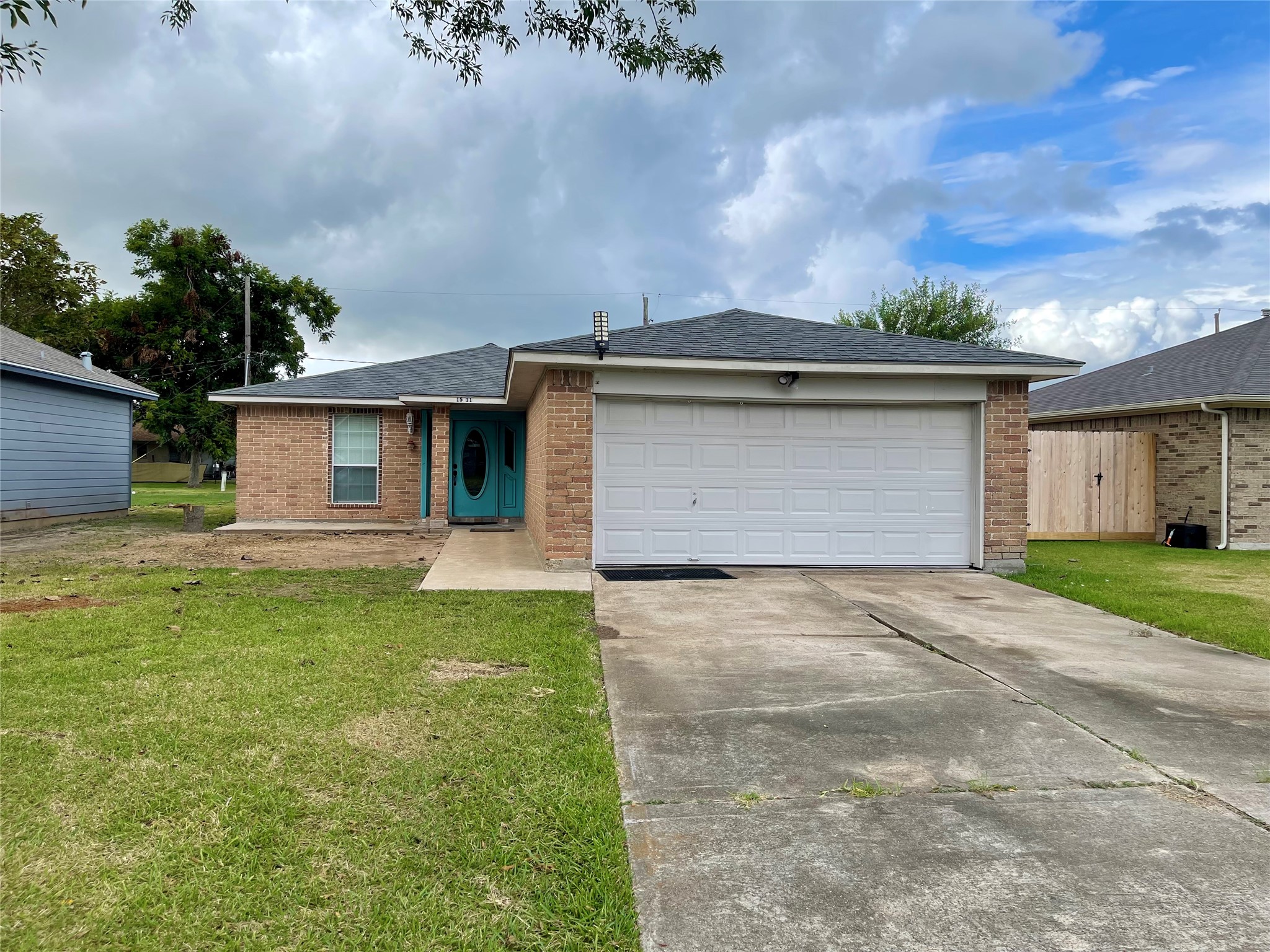 1511 N Avenue N, Freeport, TX 77541