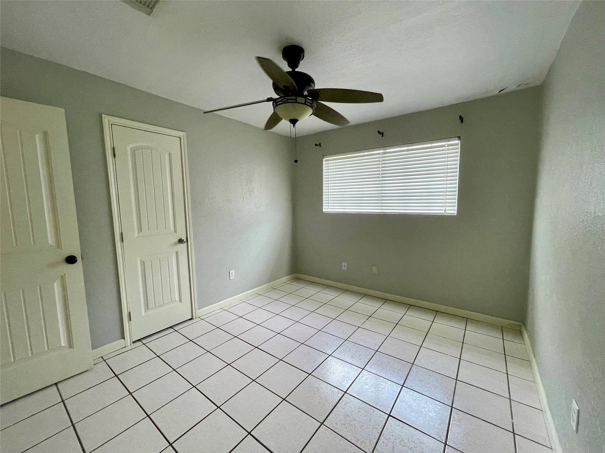 1511 N Avenue N, Freeport, TX 77541